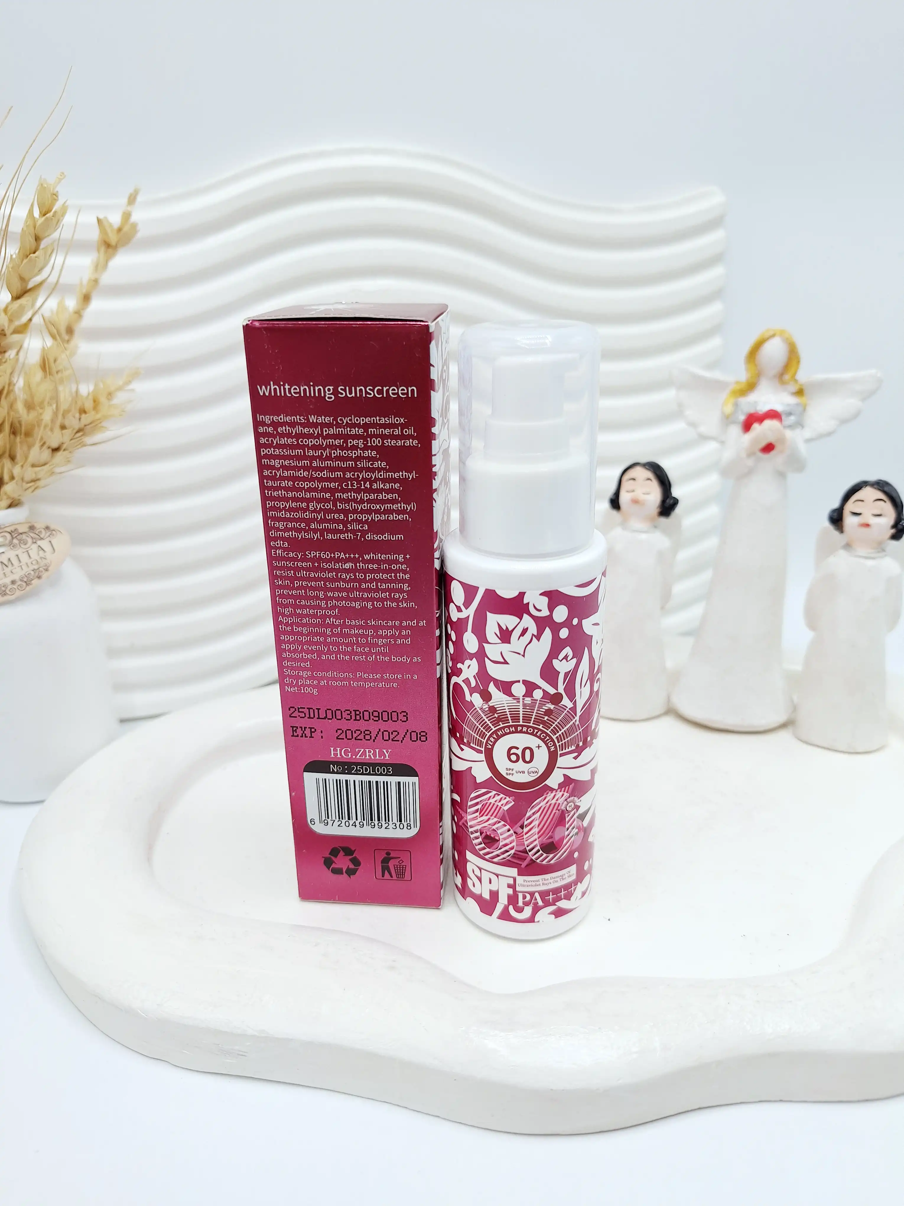 ضد آفتاب Spf 60 پمپی بیرنگ و سبک یارا (کارتن سرخابی ) کد 2308