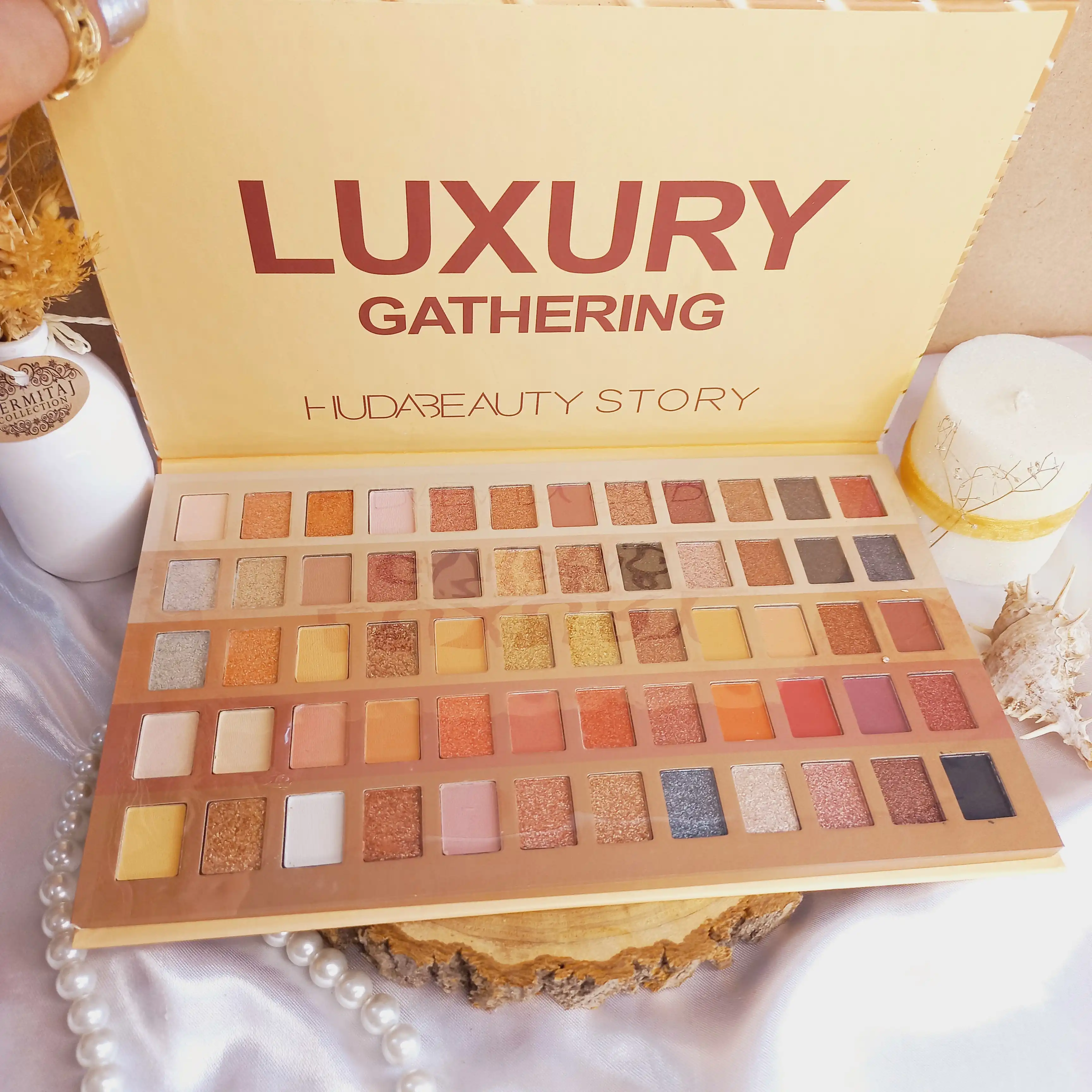 سایه چشم شصت رنگ لاکچری گدرینگ هدی بیوتی مدل استوری | پخش عمده