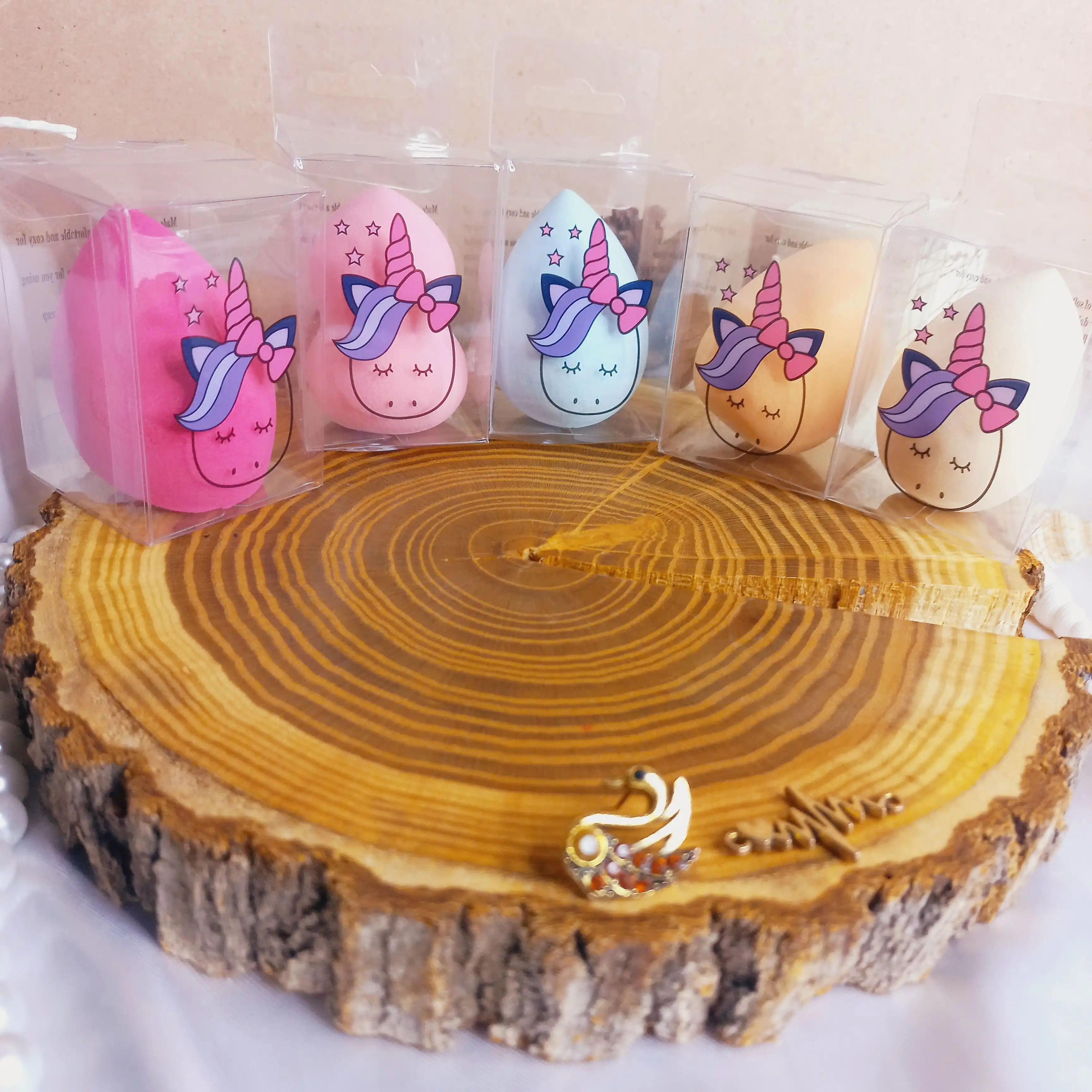 پد آرایشی اشکی رنگارنگ