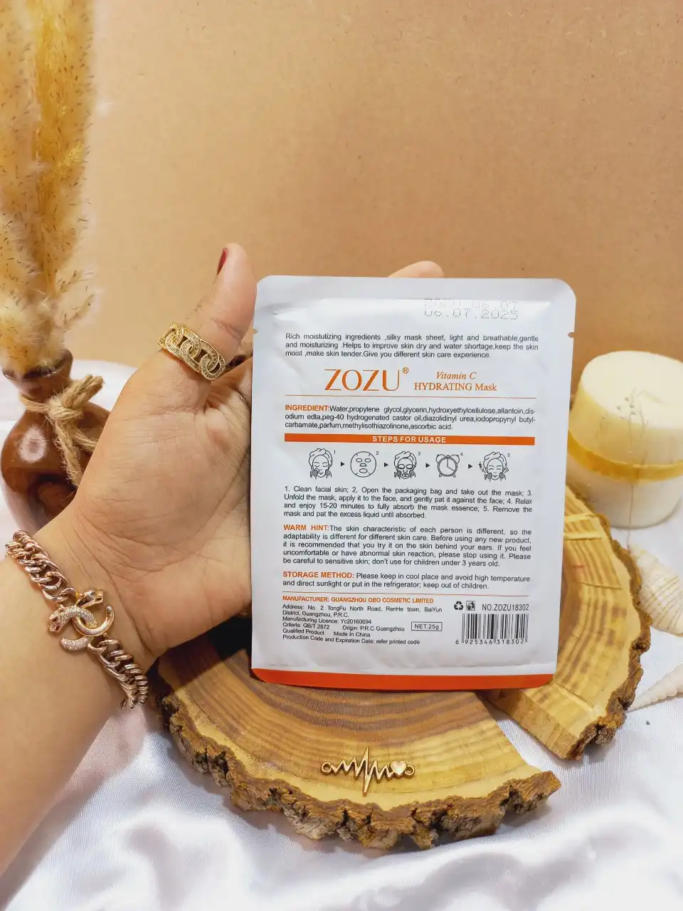 ماسک ورقه ای آبرسان ویتامین سی زوزو ZOZU کد 18302 | پخش عمده
