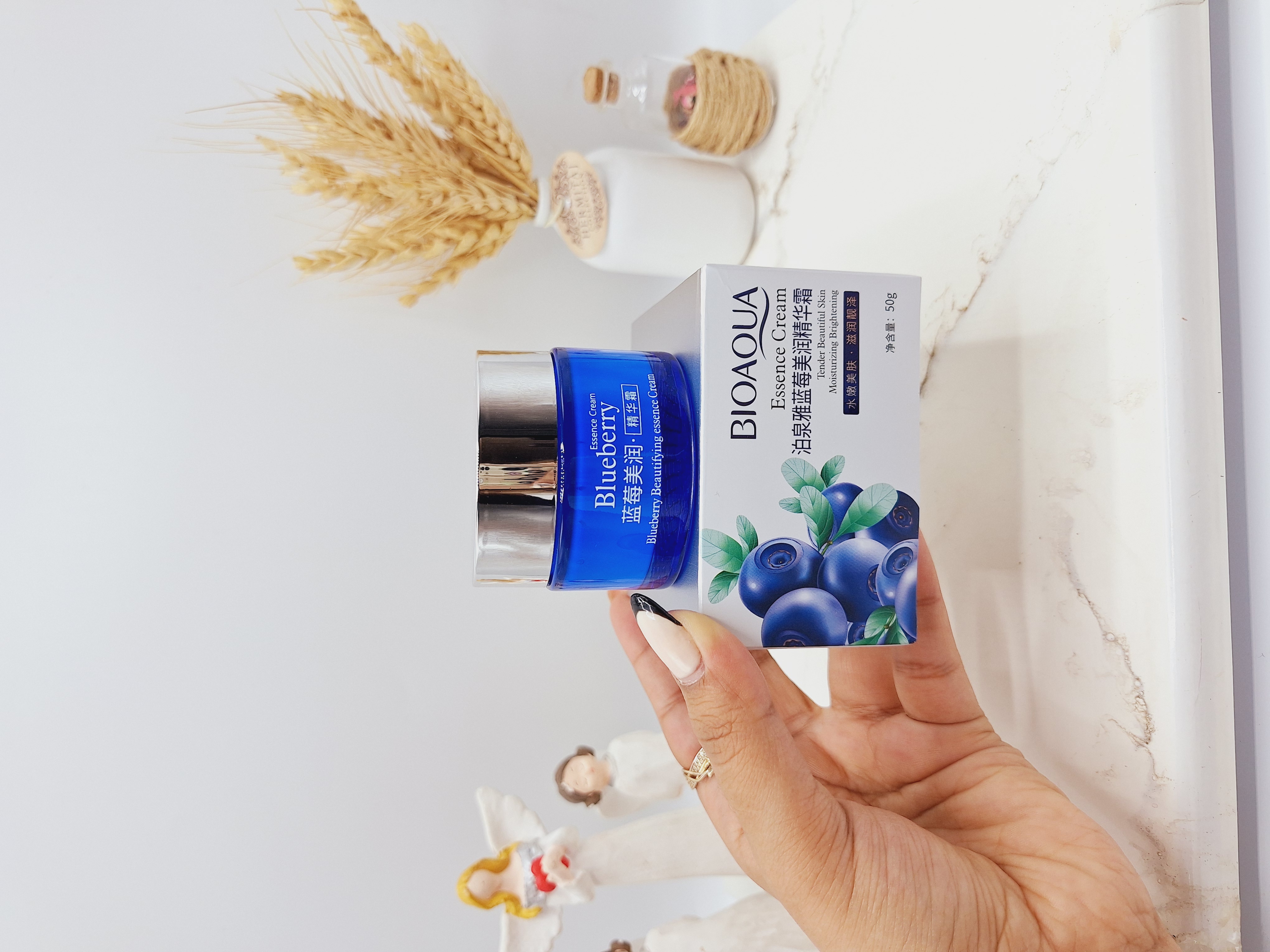 کرم جوانسازی و آبرسان پوست واندر بلوبری BIOAQUA کد bqy2775 | پخش عمده