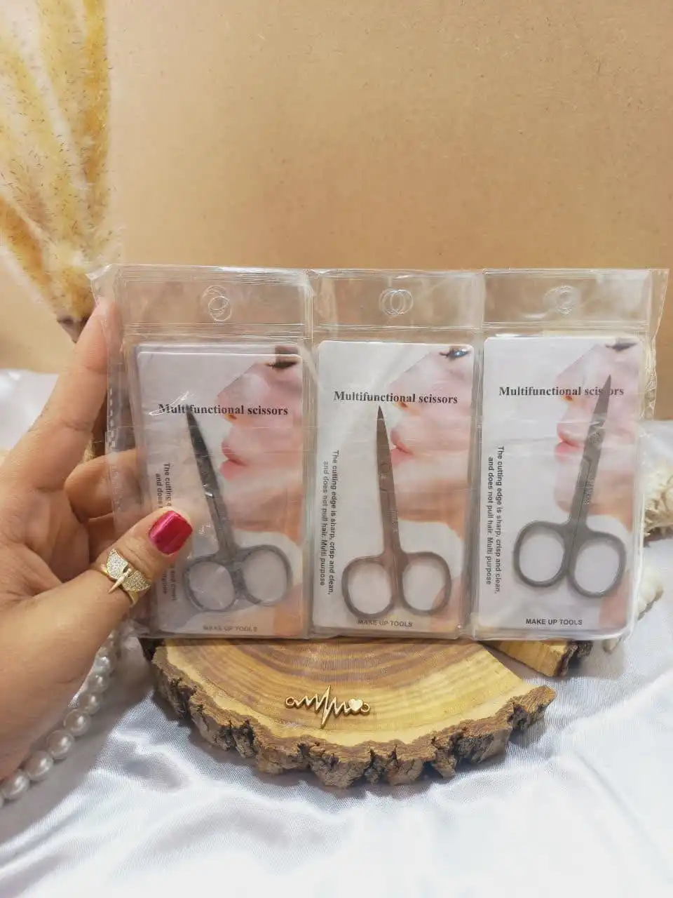 قیچی آرایشی استیل ضد زنگ MAKE UP TOOLS | پخش عمده