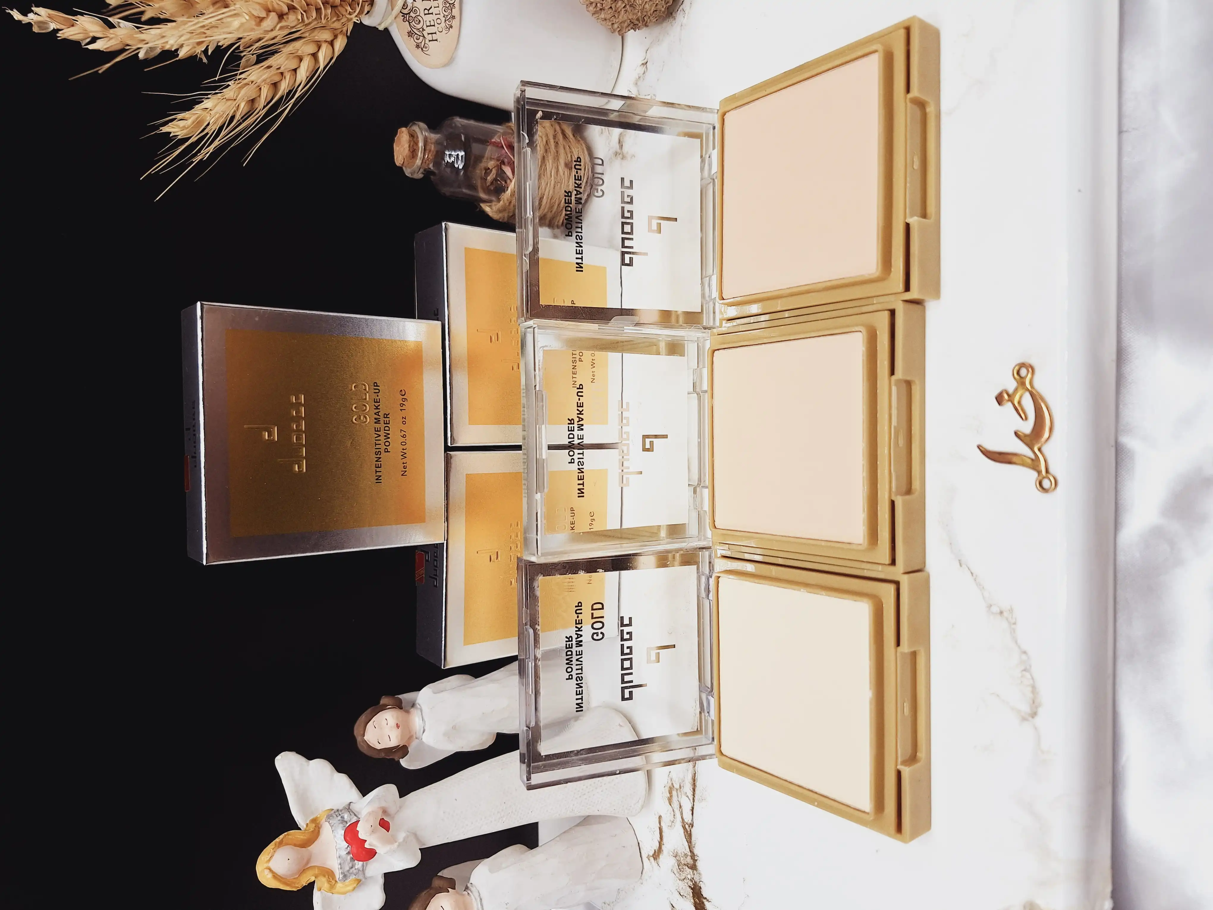 پنکک مات و ضدآب دوسه طلایی DOUCCE