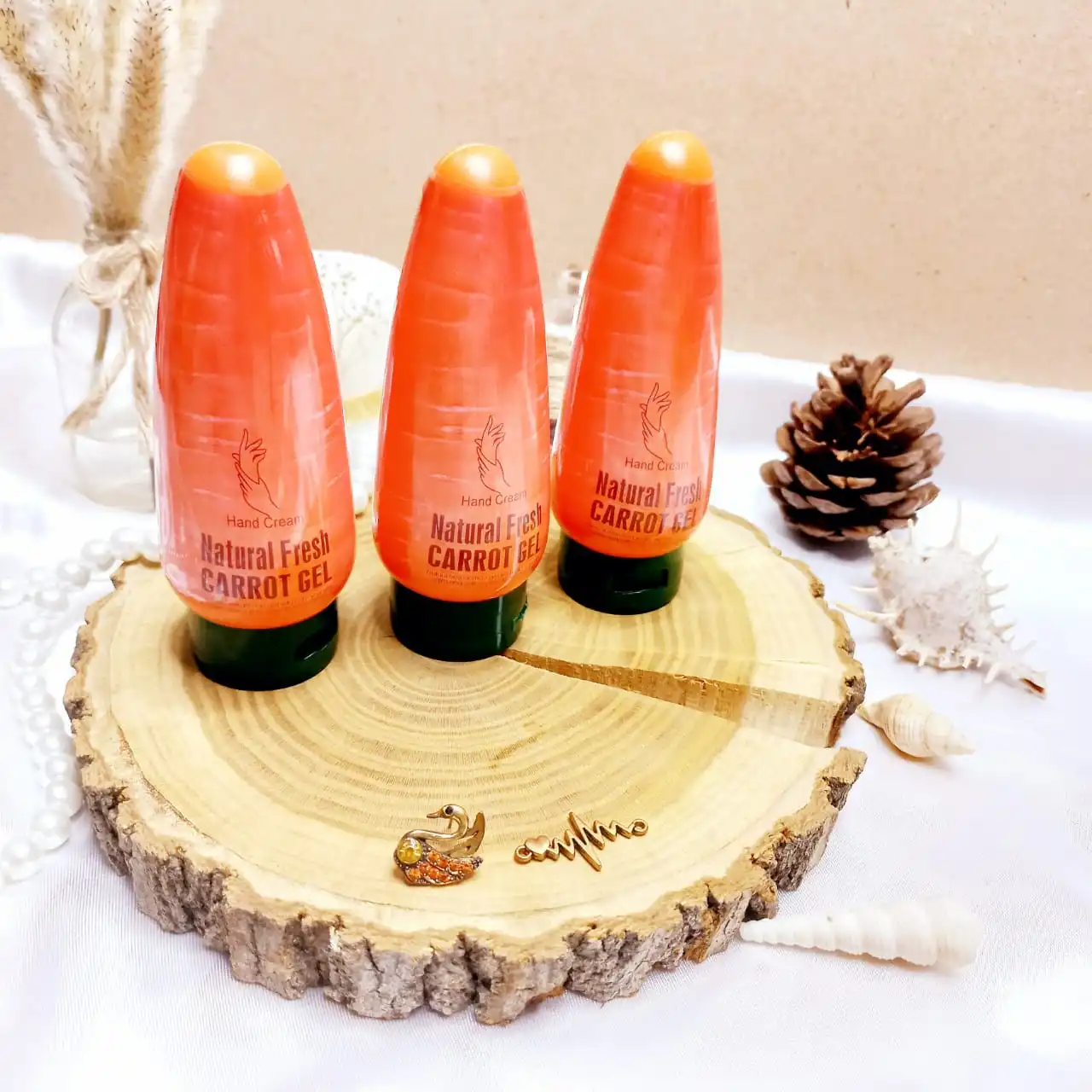 کرم آبرسان دست هویج وکالی Wokali