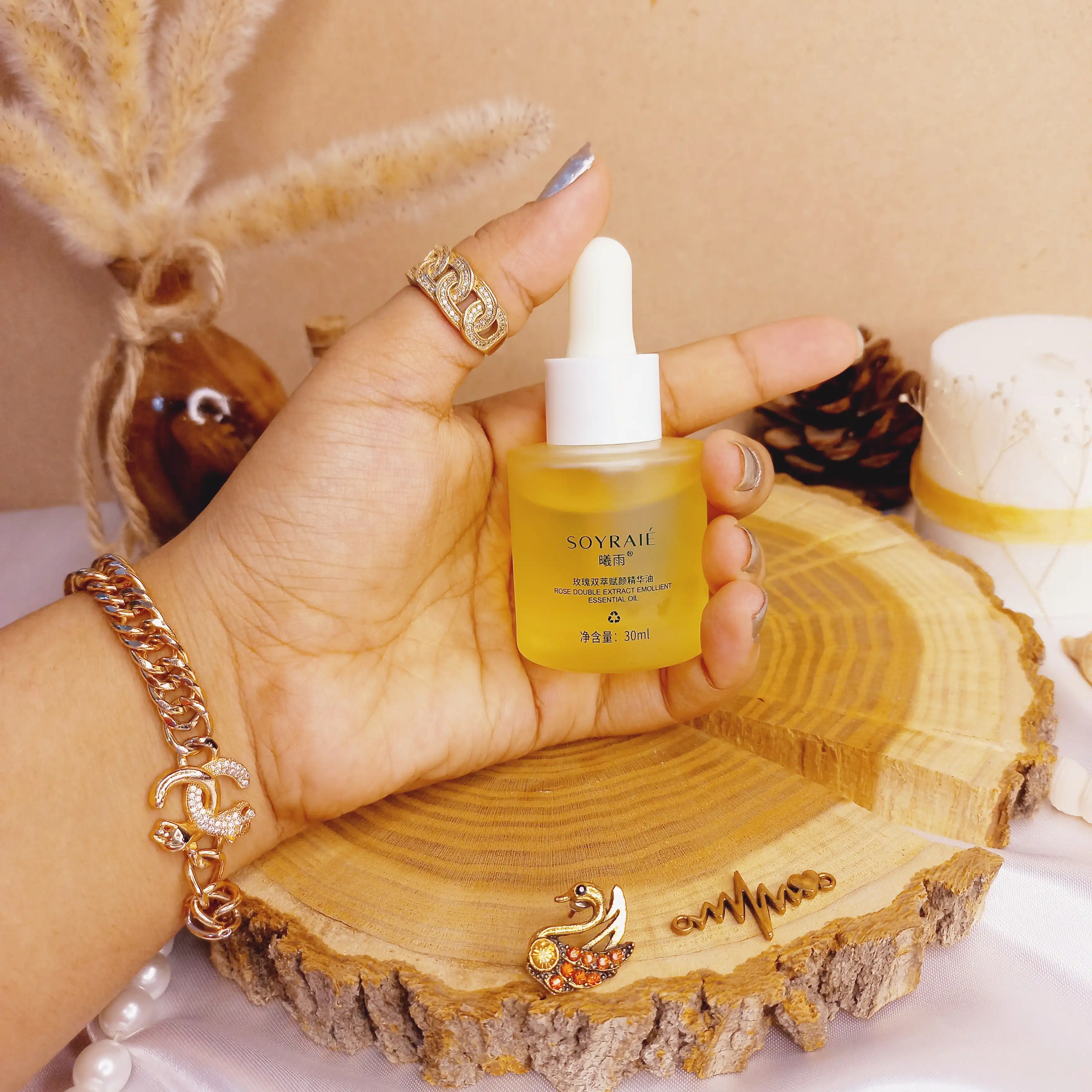 سرم مراقبتی صورت دوگانه گل رز SOYRAIE