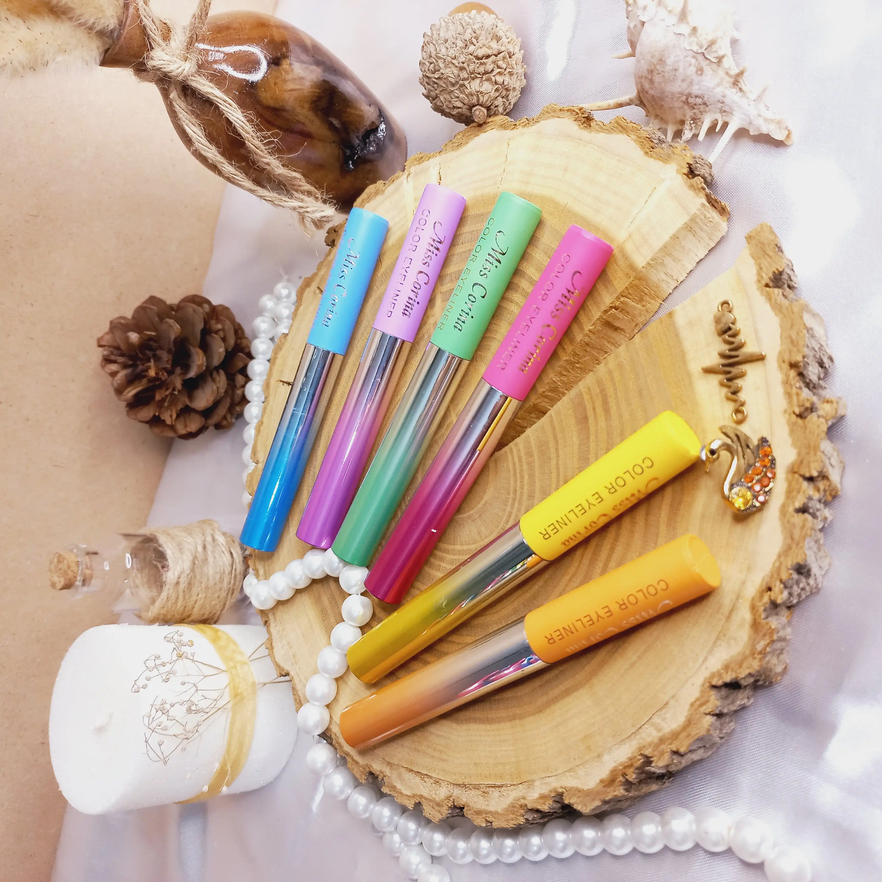 خط چشم رنگی میس کورینا MISS CORINA