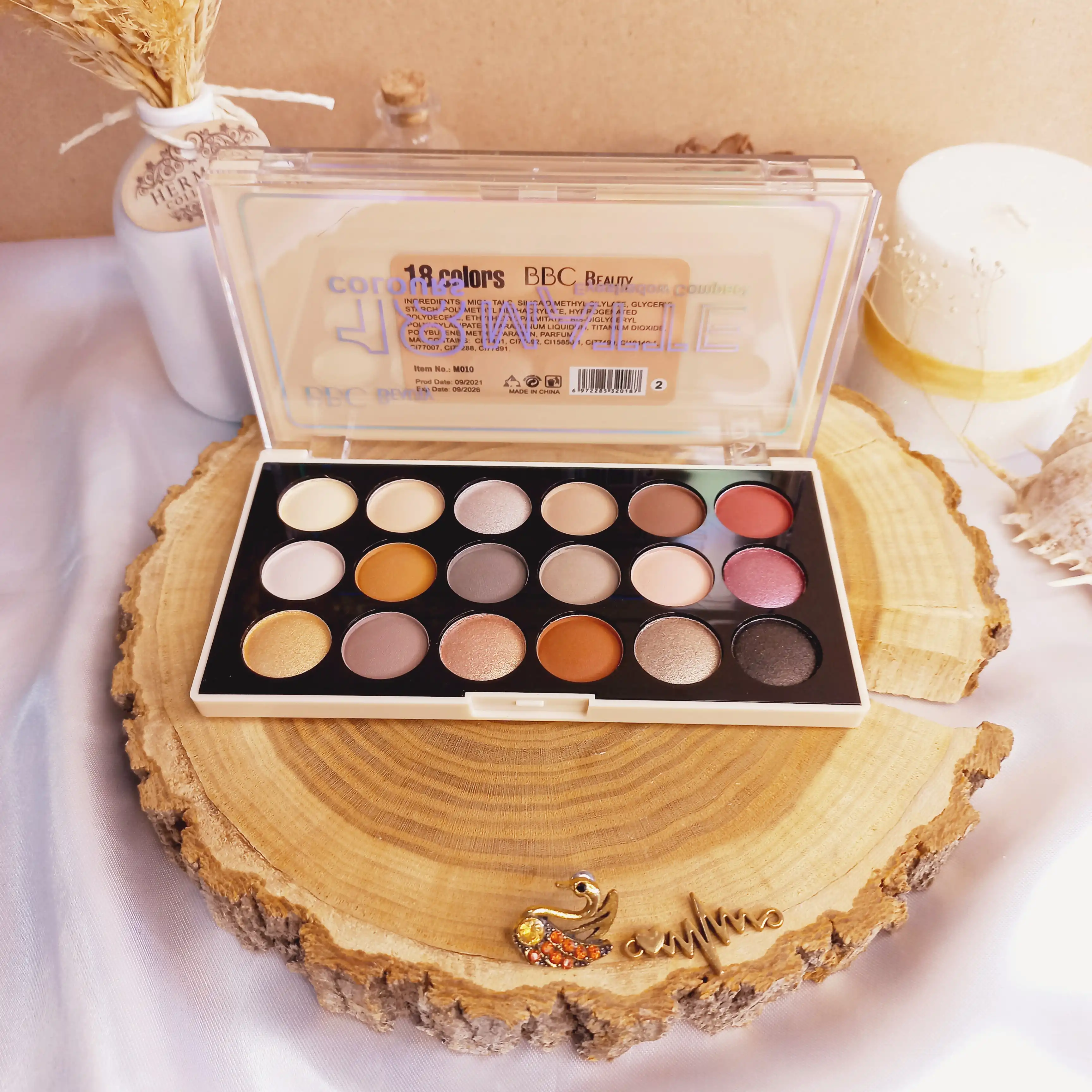 پالت سایه چشم و هایلاتیر 18 رنگ BBC BEAUTY مدل دایره ای