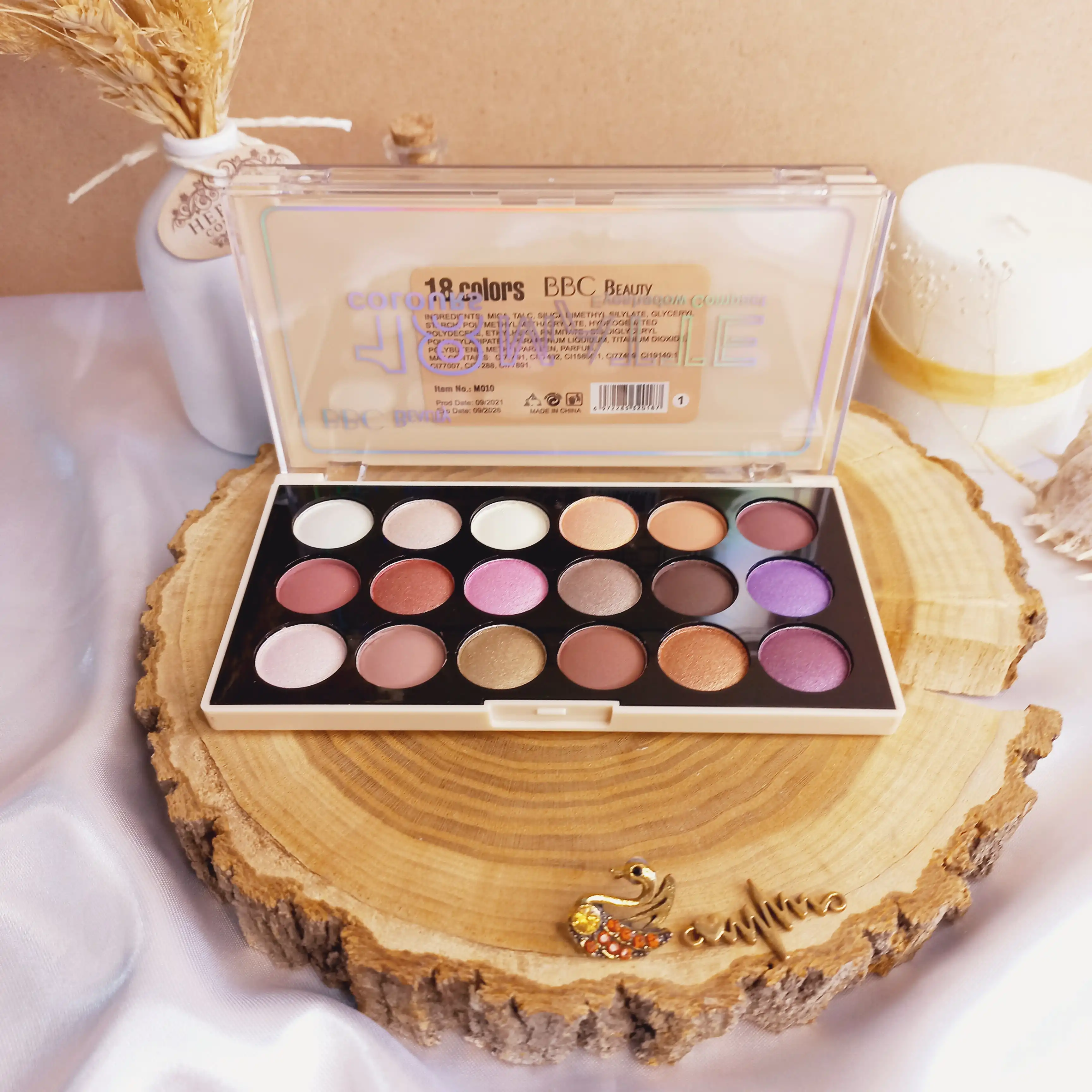 پالت سایه چشم و هایلاتیر 18 رنگ BBC BEAUTY مدل دایره ای