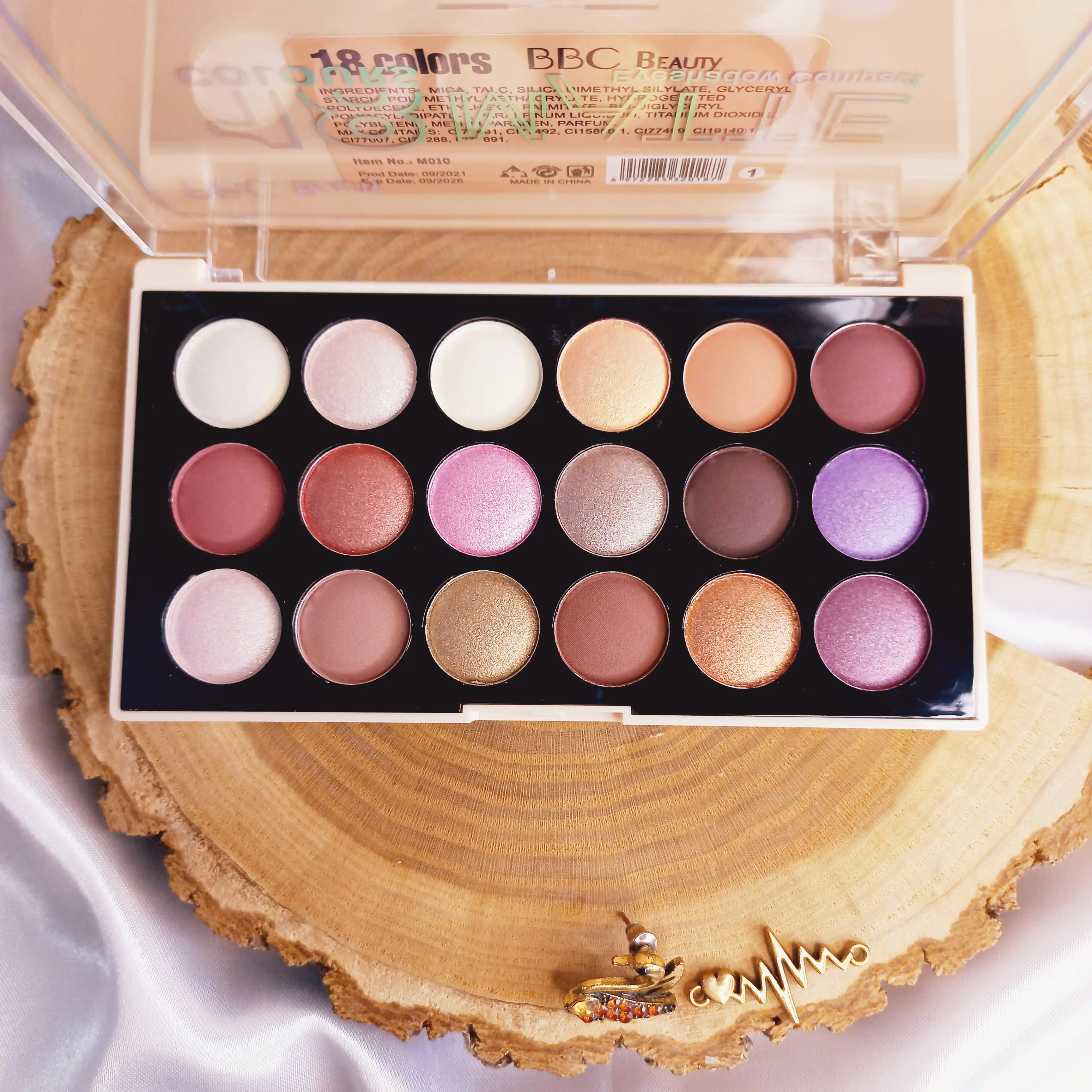 پالت سایه چشم و هایلاتیر 18 رنگ BBC BEAUTY مدل دایره ای
