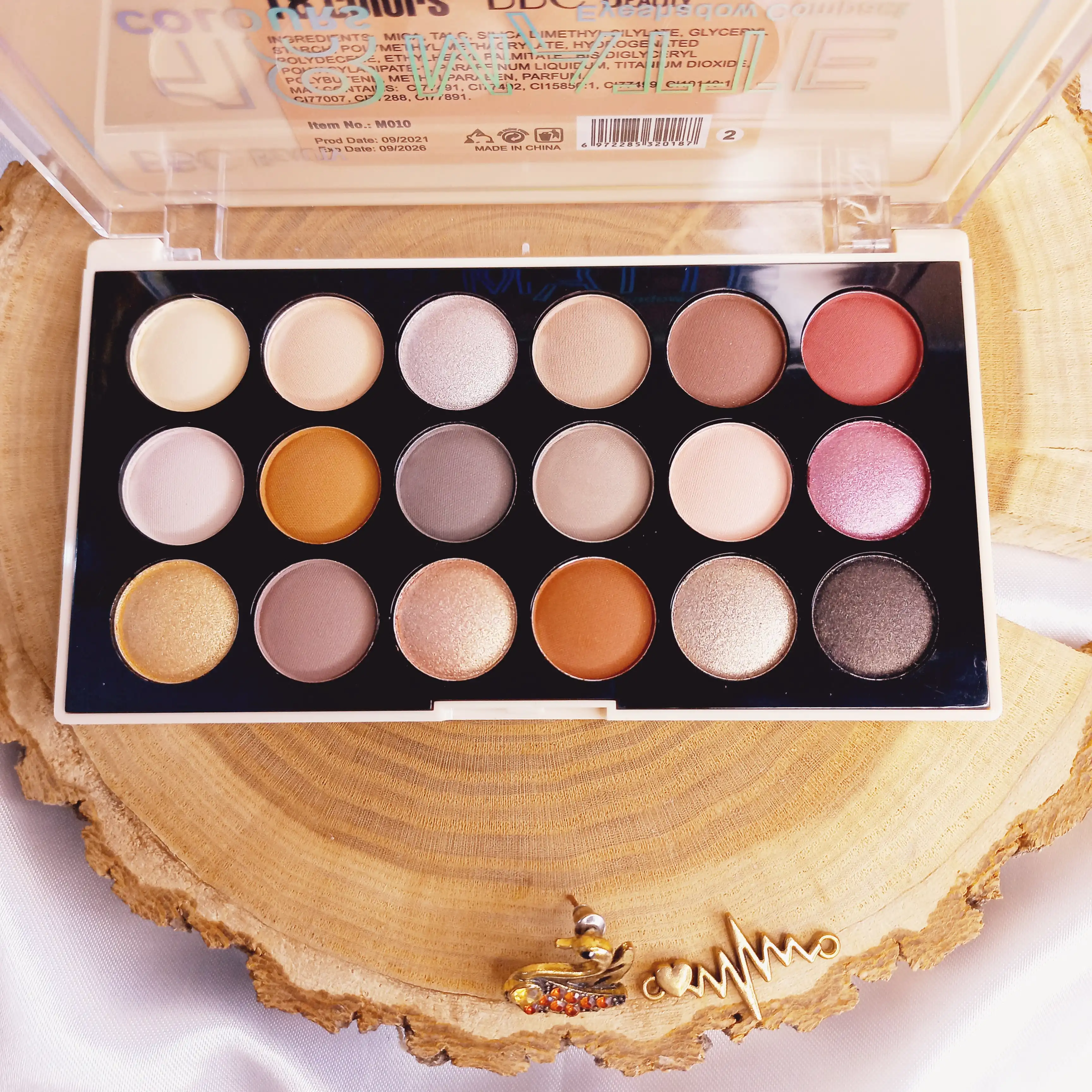 پالت سایه چشم و هایلاتیر 18 رنگ BBC BEAUTY مدل دایره ای