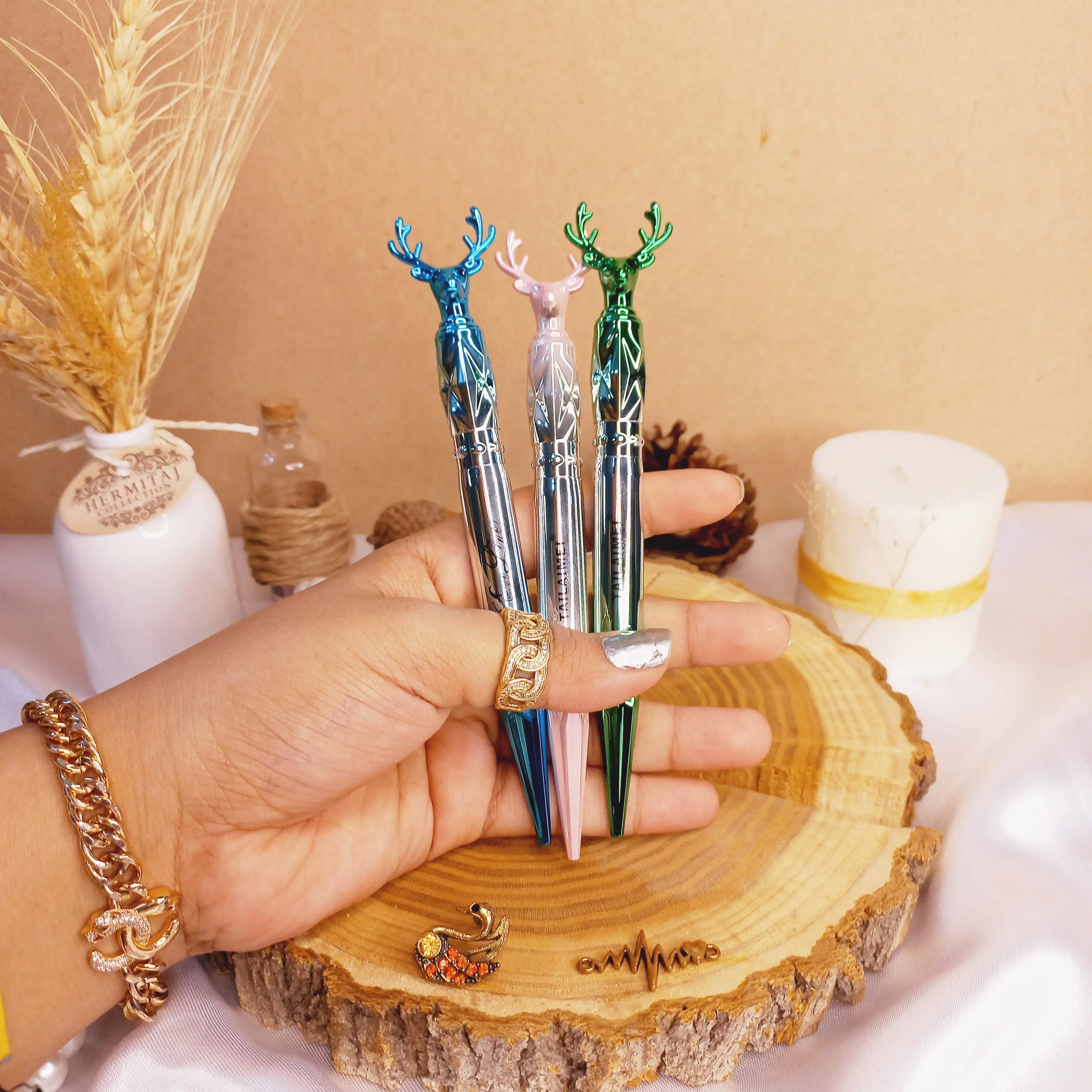 خط چشم ماژیکی طرح گوزن تایلامی