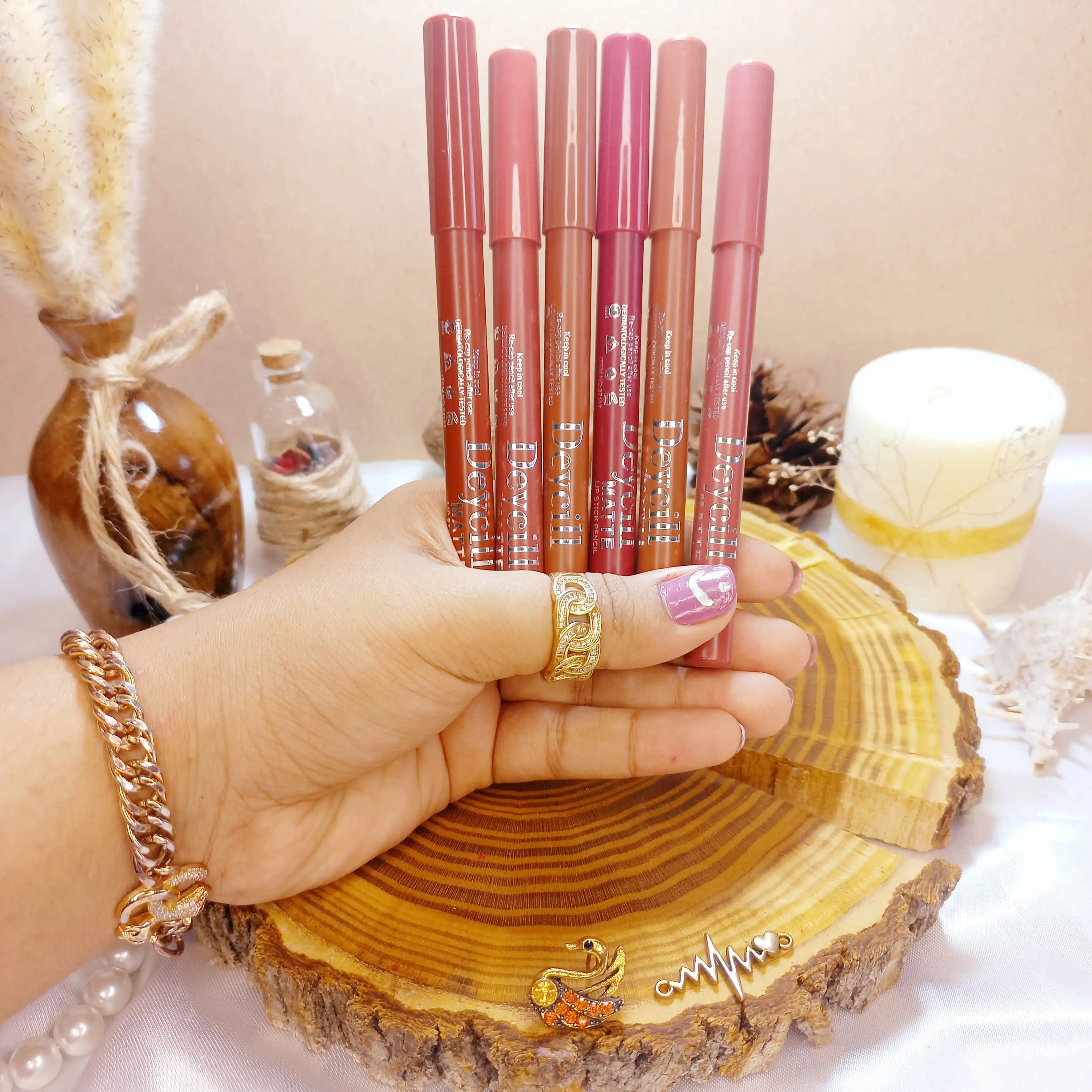 رژلب مدادی دایسل daycell