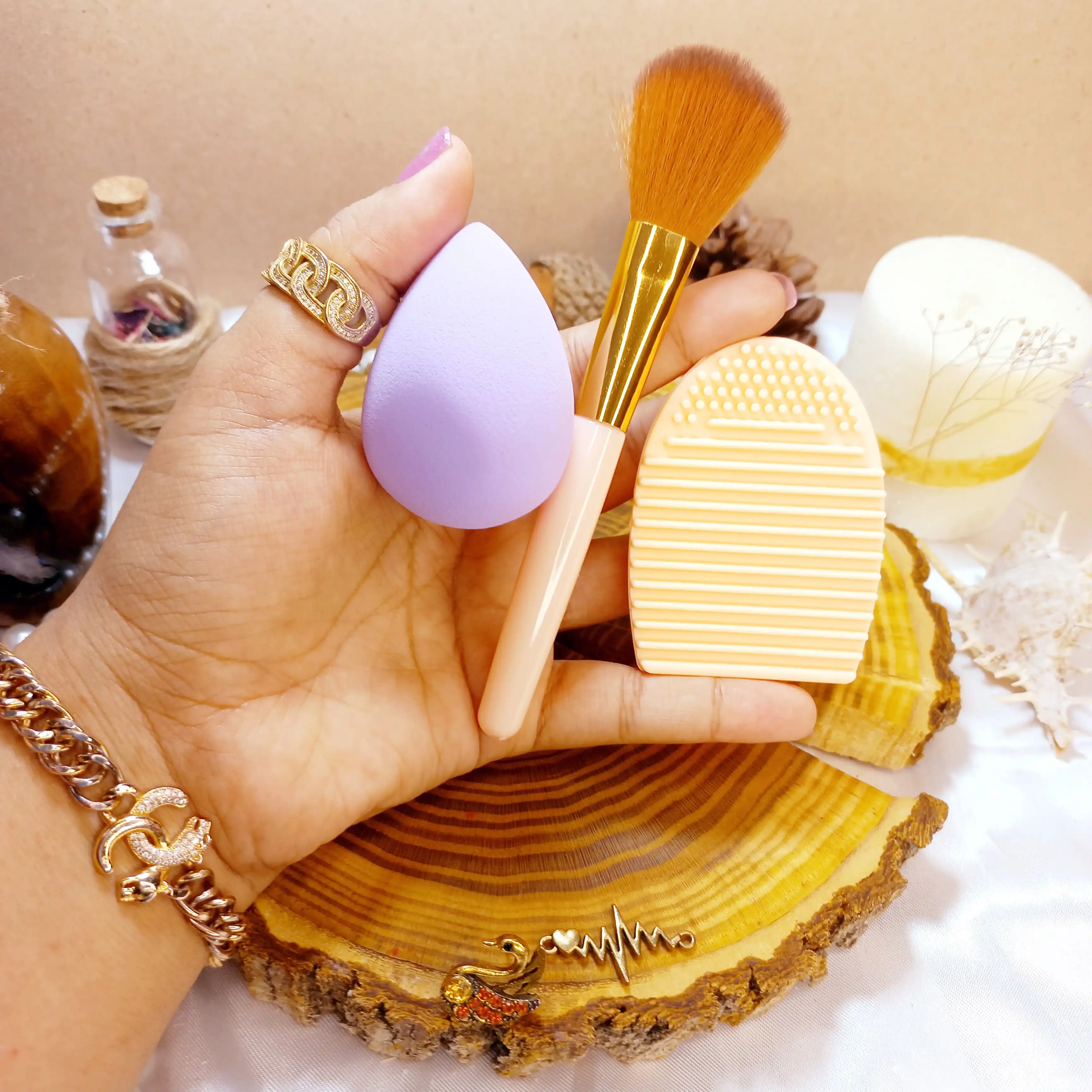 ست 3 تیکه پد با براش و پد سیلیکونی تمیز کننده براش