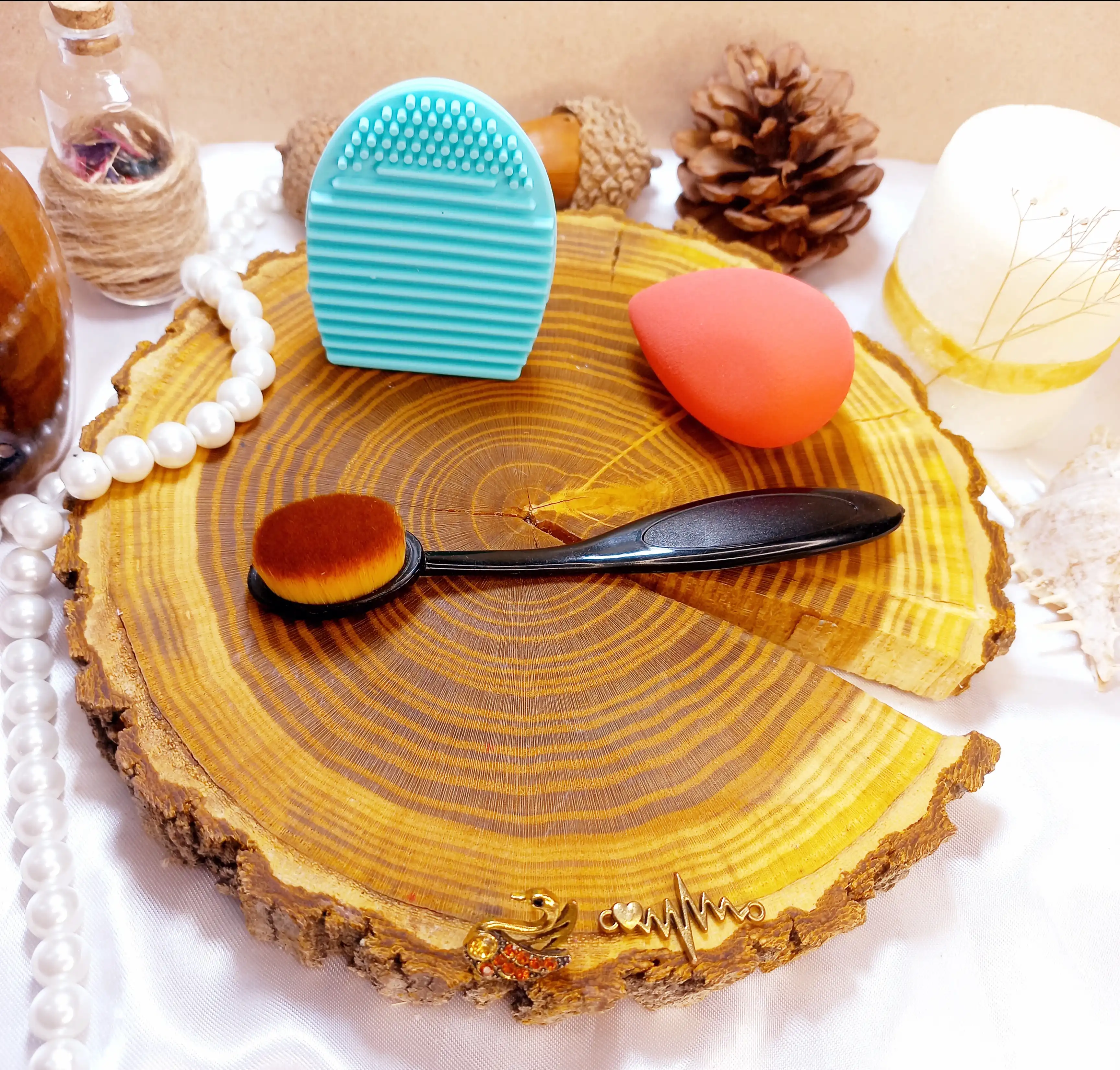 ست 3 تیکه پد با براش و پد سیلیکونی تمیز کننده براش