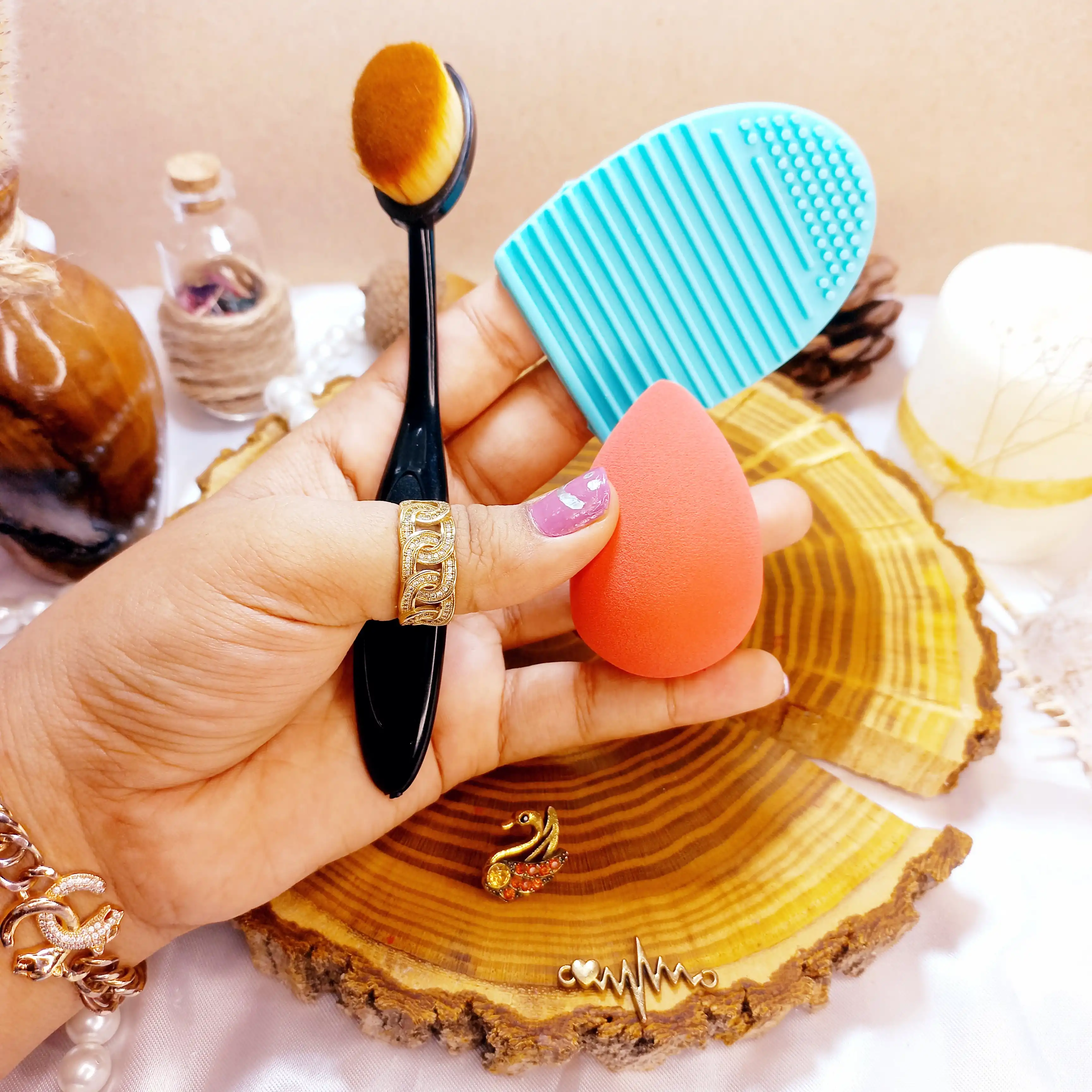 ست 3 تیکه پد با براش و پد سیلیکونی تمیز کننده براش