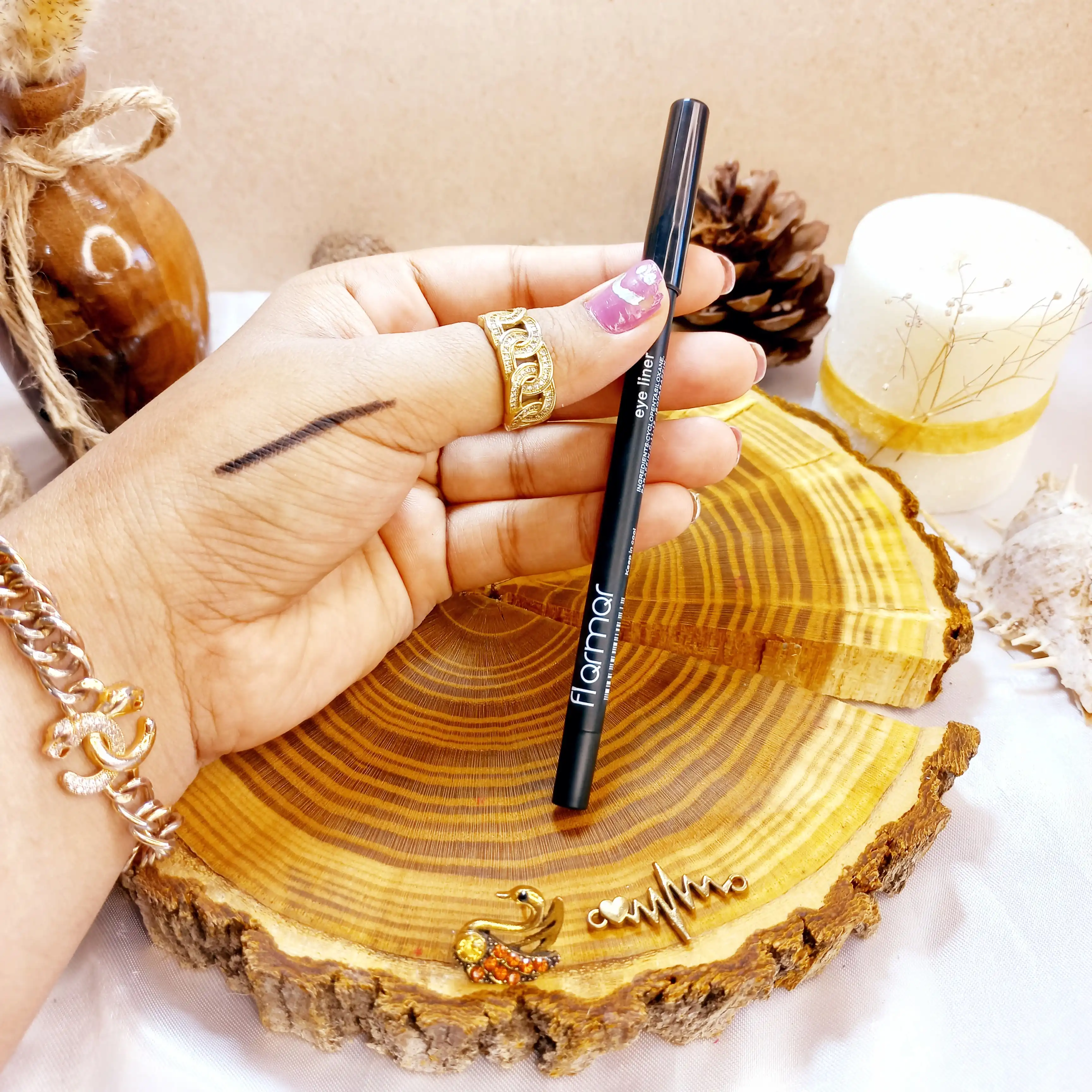 خط چشم فلورمار رنگ مشکی flormar