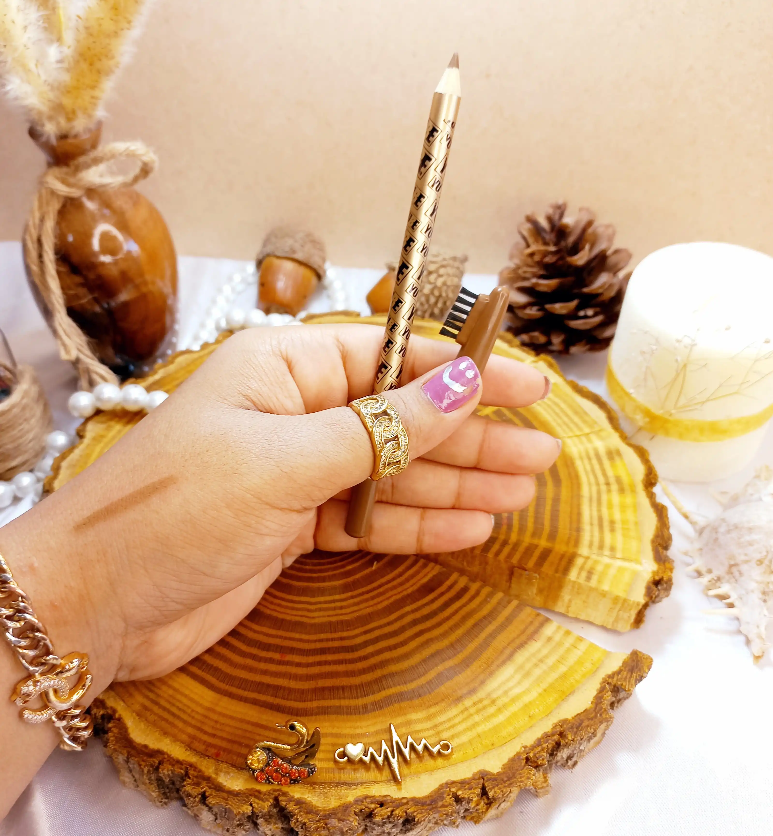 مداد ابرو شانه دار یوبی YUBE