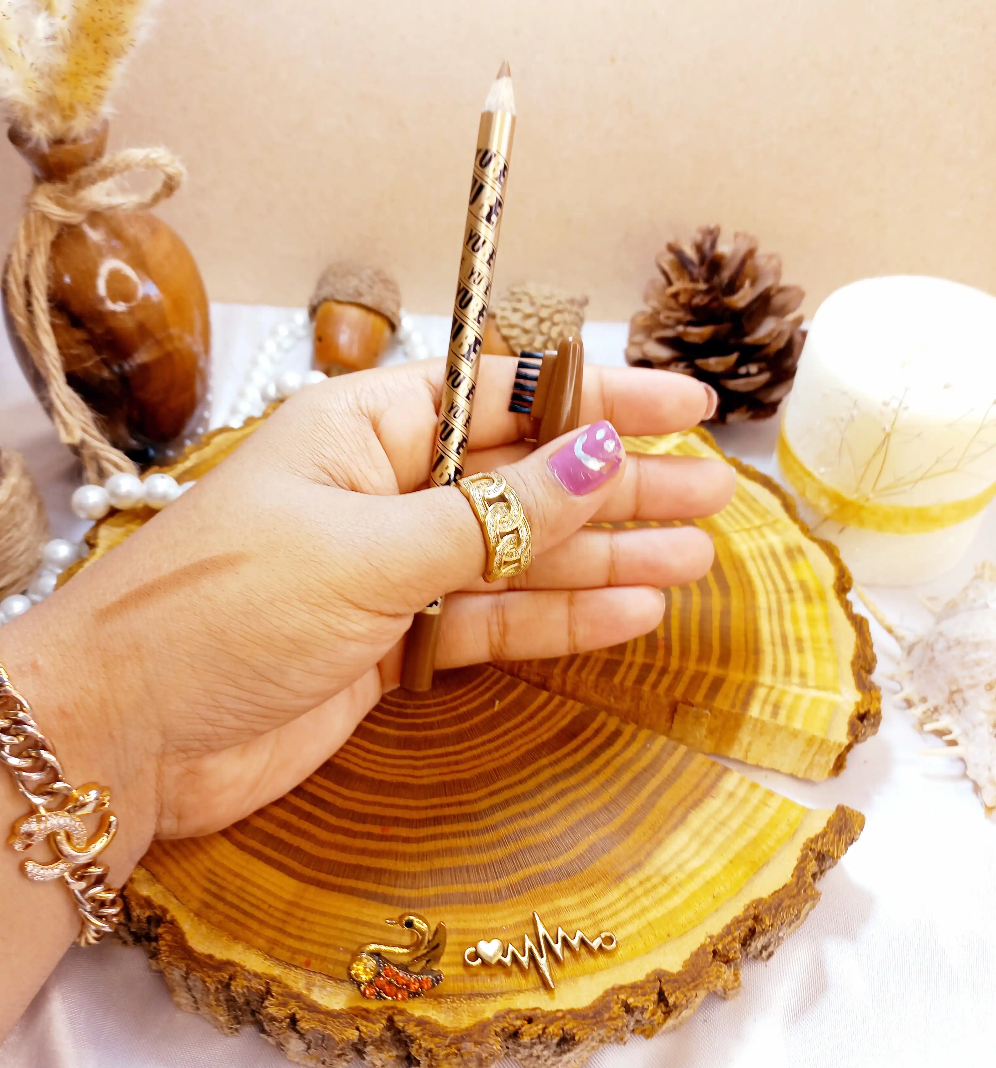 مداد ابرو شانه دار یوبی YUBE