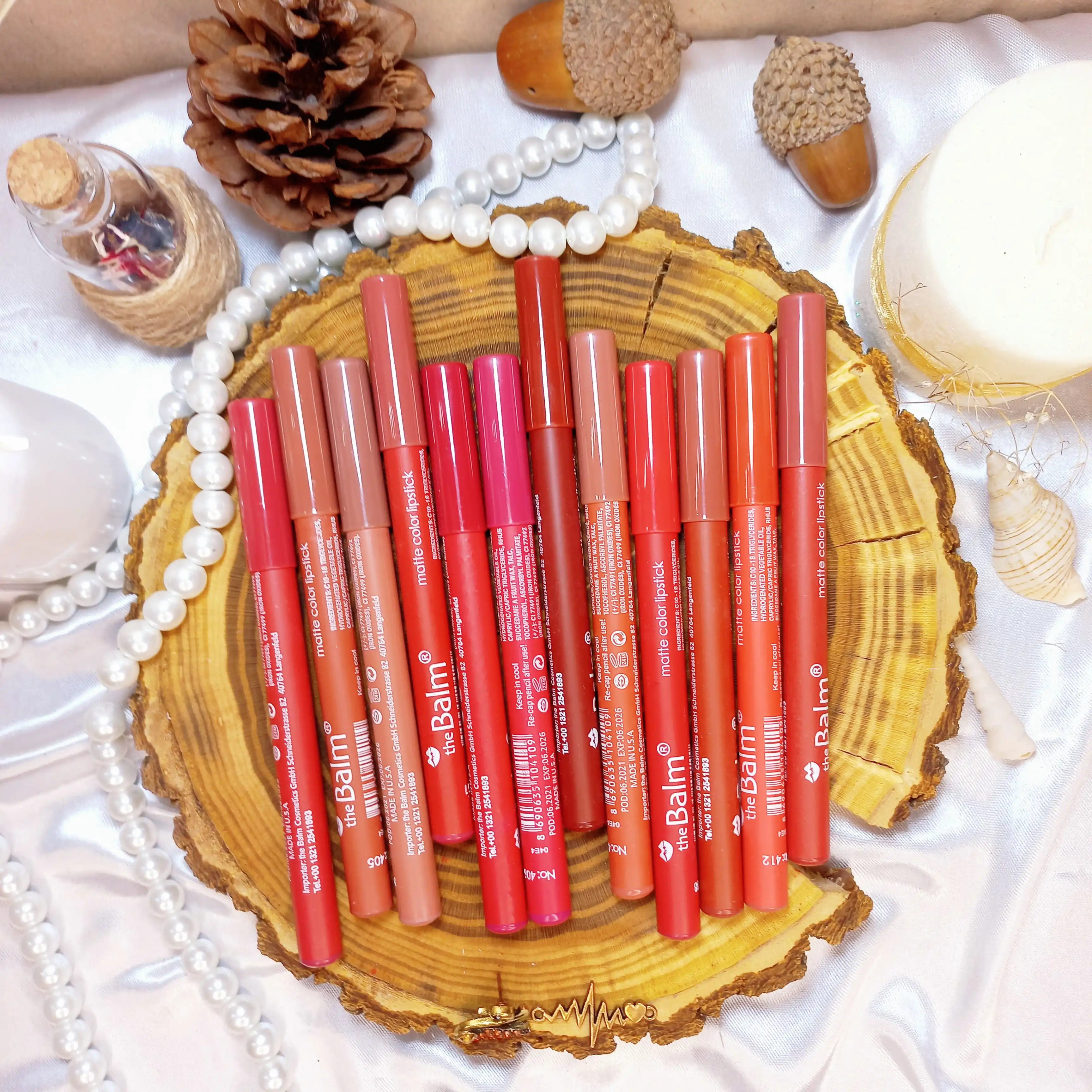 رژ مدادی مدل بالم Balm