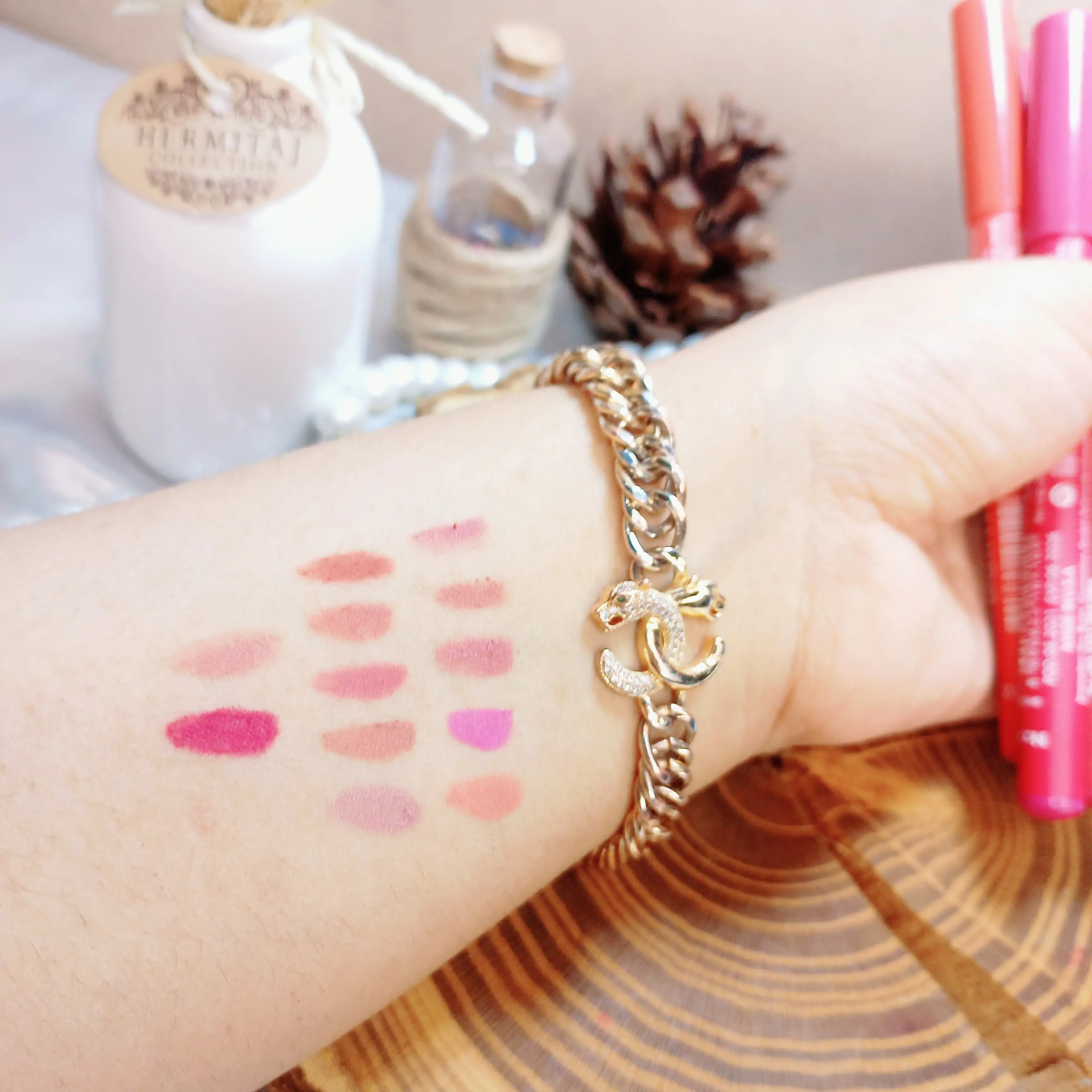 رژ مدادی مدل بالم Balm