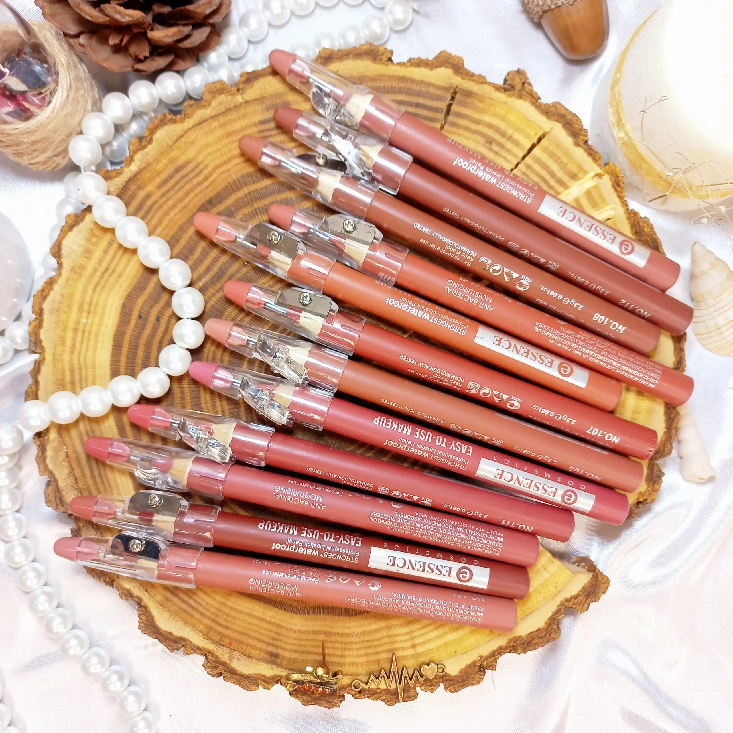 رژلب مدادی تراش دار اسنس Essence