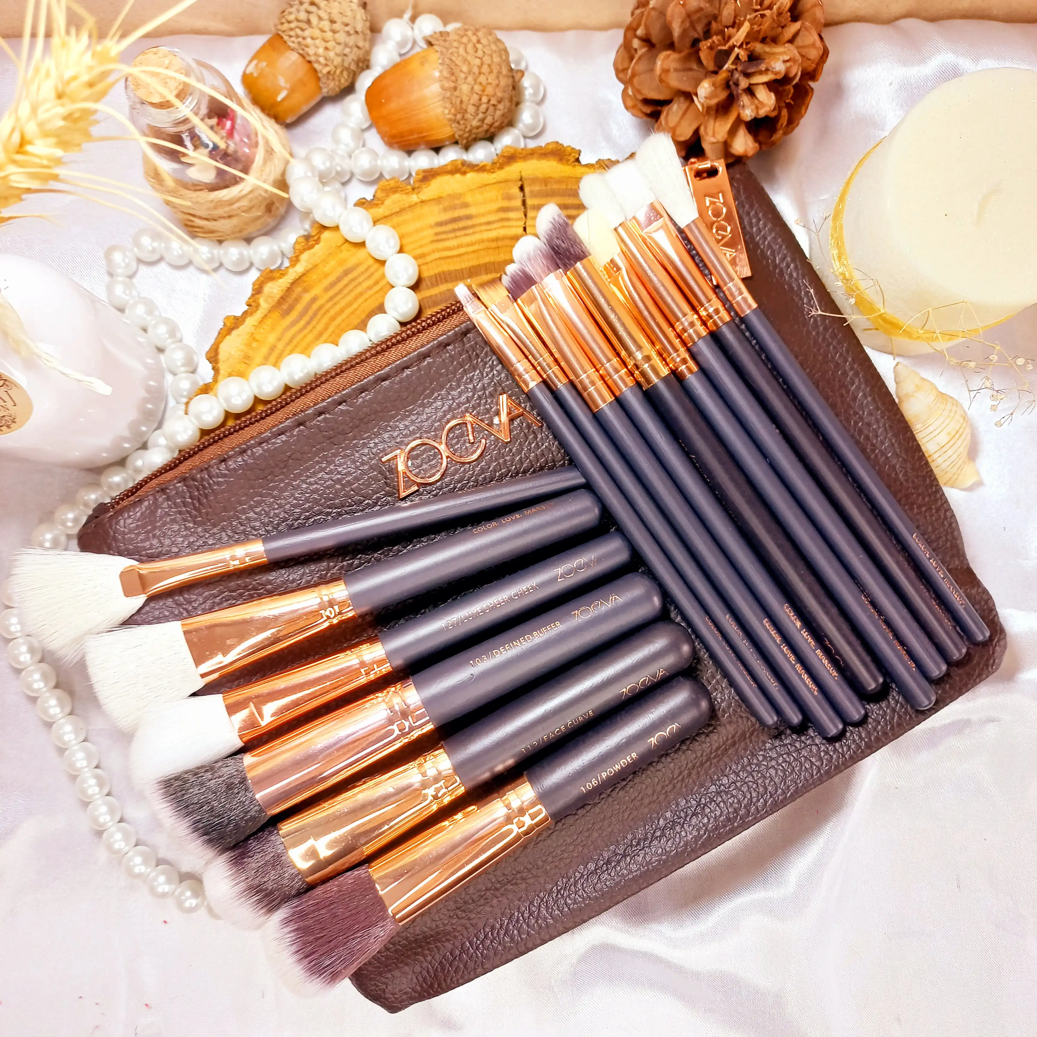 ست براش مشکی اصل 15 عددی لاکچری زووا با کیف چرمی ZOEVA (کیف قهوه ای تیره )