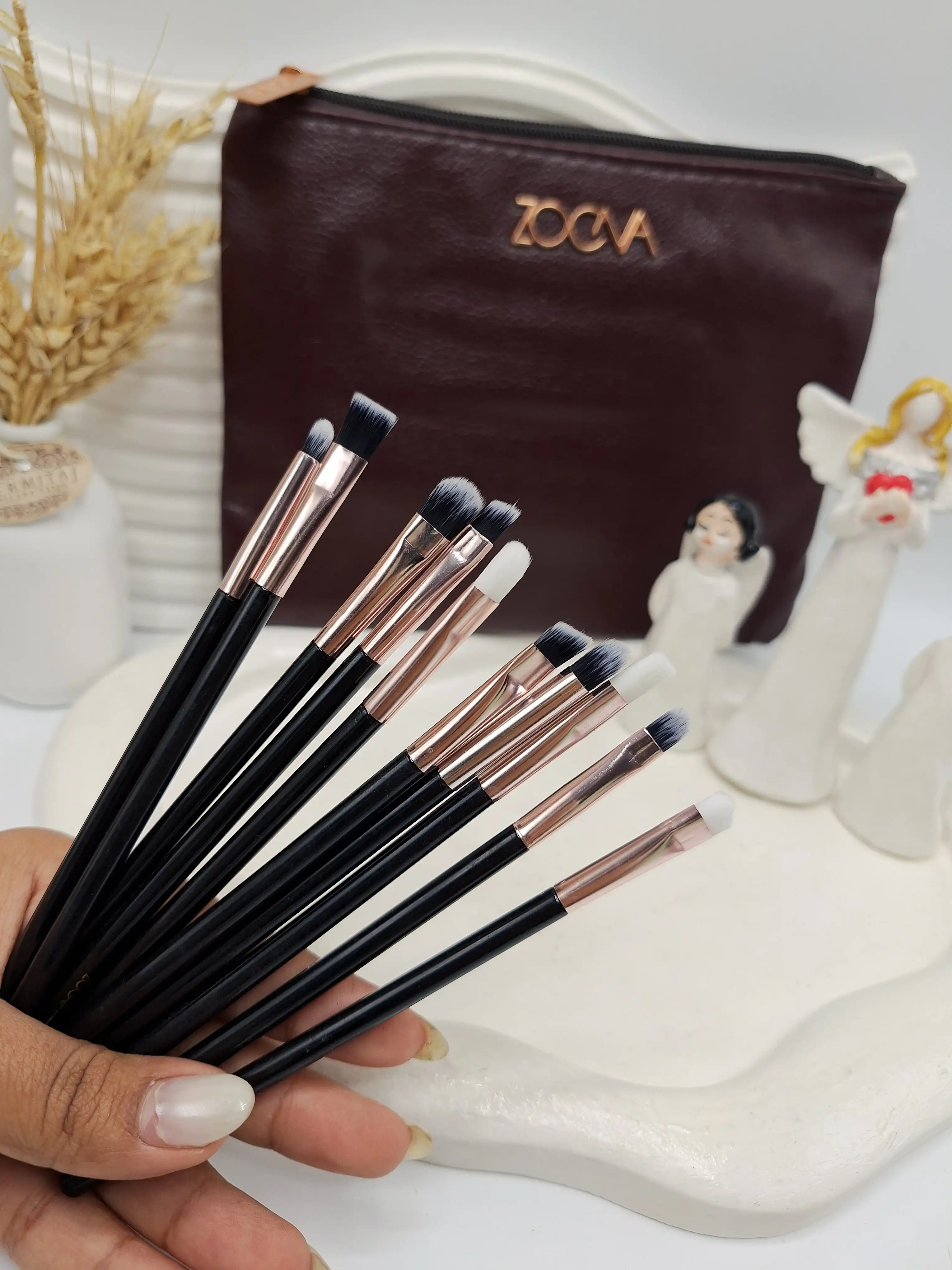 ست براش مشکی 15 عددی لاکچری زووا با کیف چرمی ZOEVA (کیف قهوه ای تیره ) کیفیت متوسط