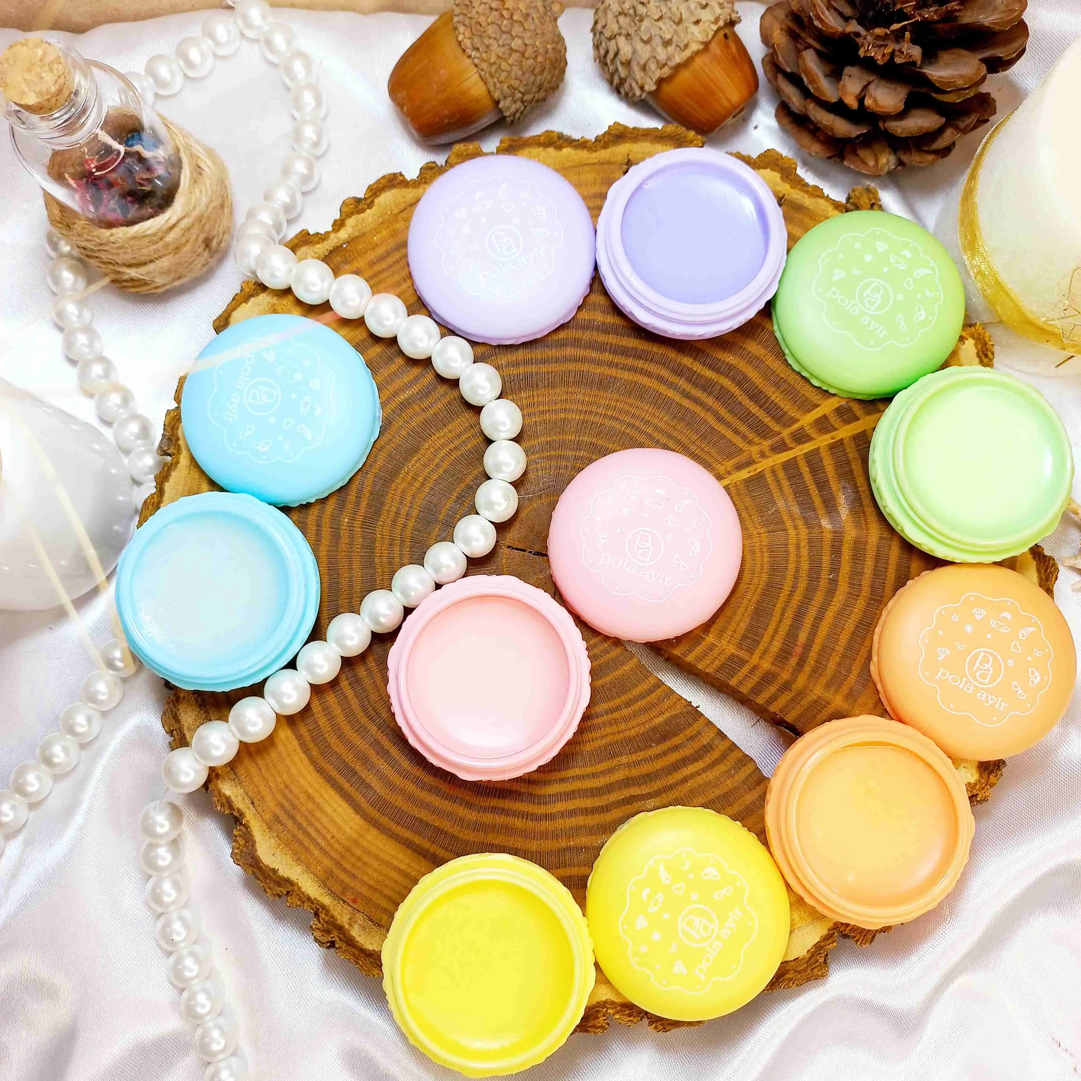 بالم لب میوه ای طرح ماکارون POLA AYLR