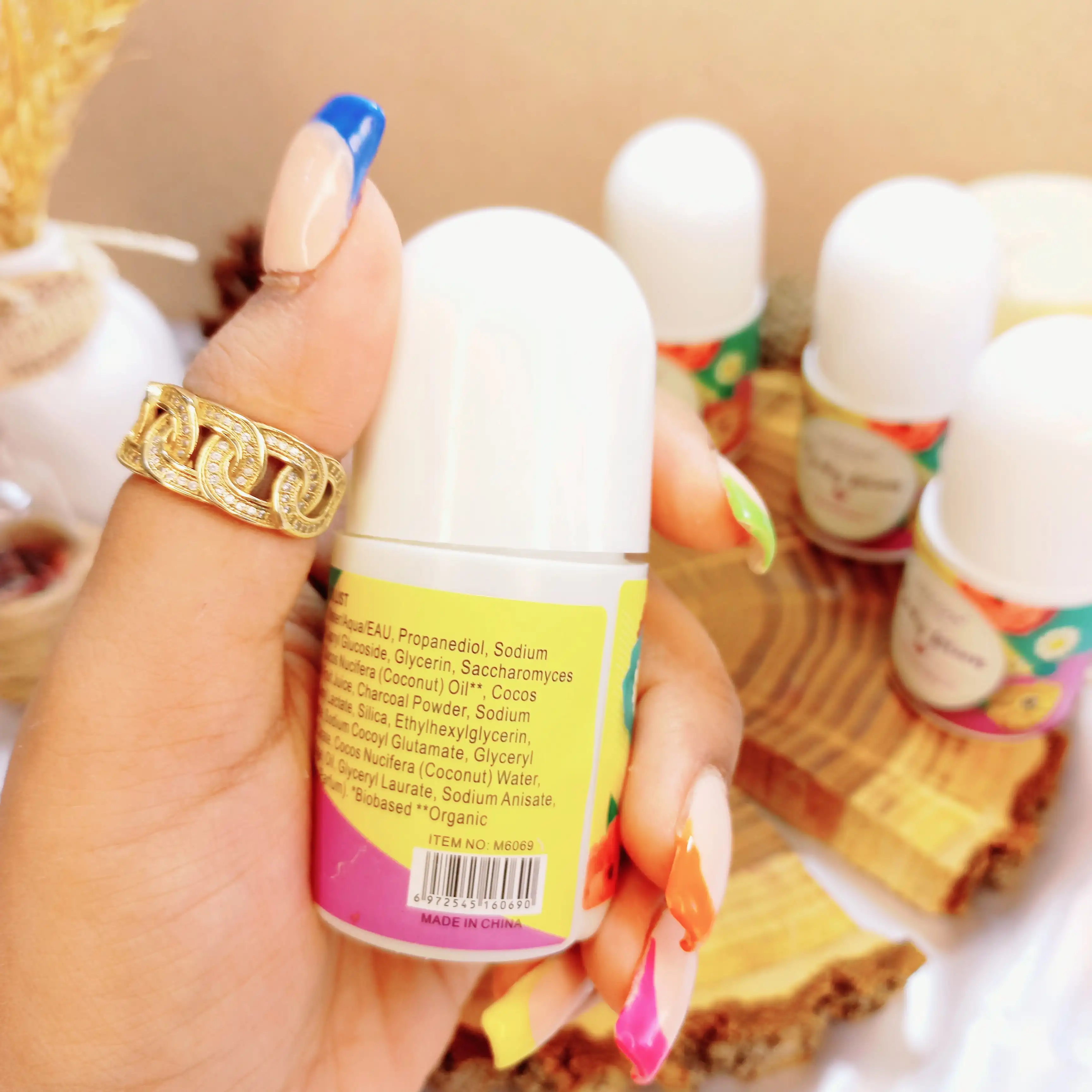 مام رول ضد تعریق خوشبو MECOW