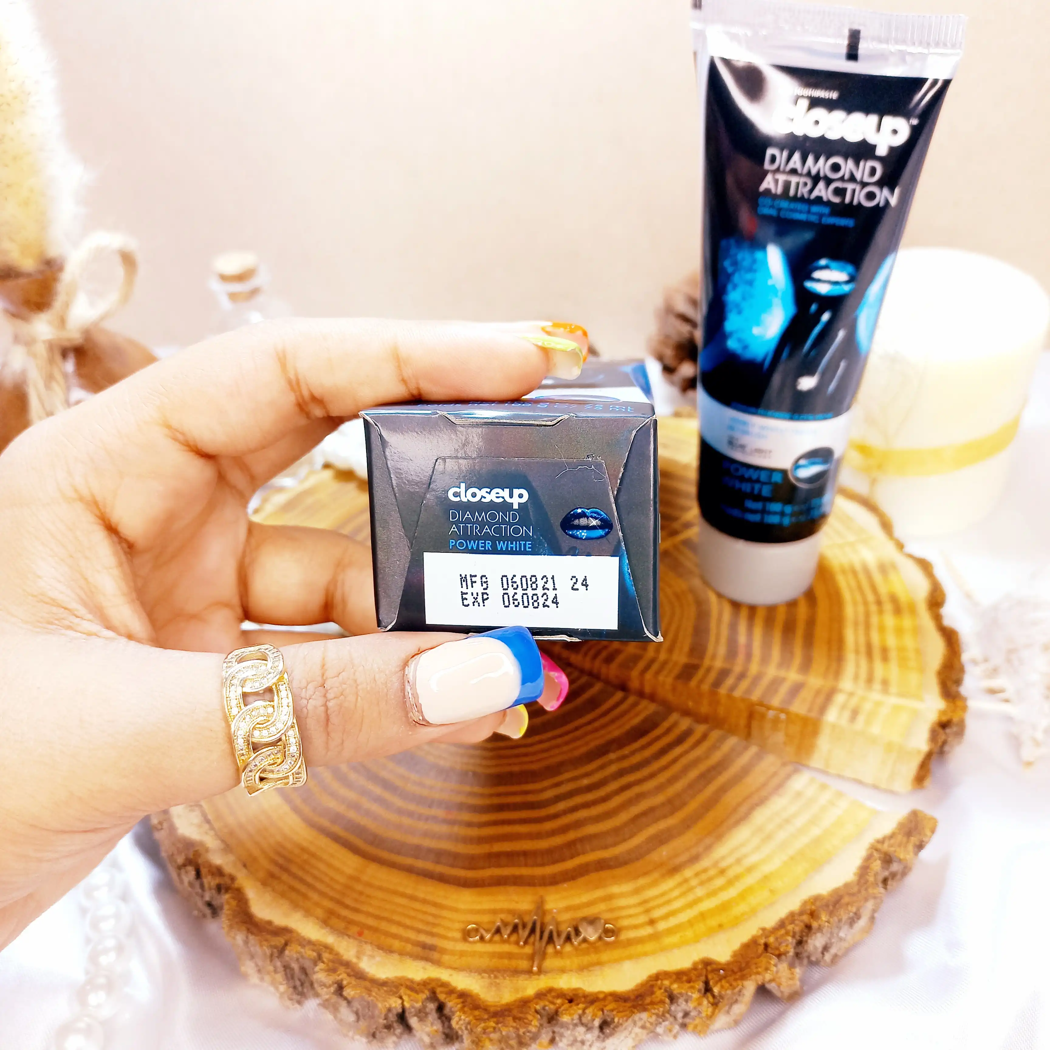 خمیر دندان زغالی اصل کیفیت عالی کلوزآپ Close Up | پخش عمده