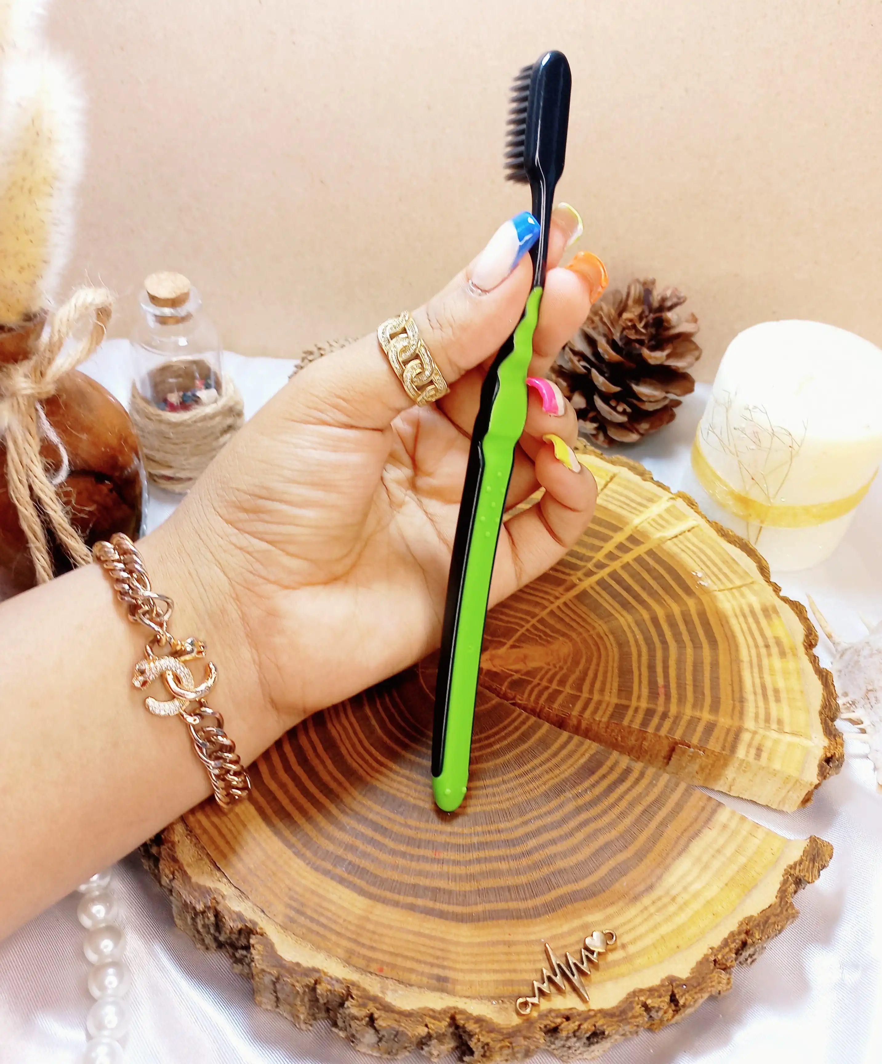 مسواک کولگیت Colgate زغالی مدل Slim Soft اصلی