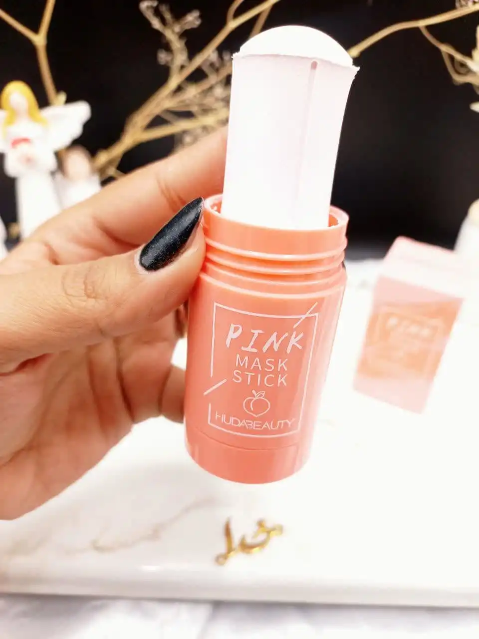 ماسک استیکی با عصاره توت فرنگی Sticky mask