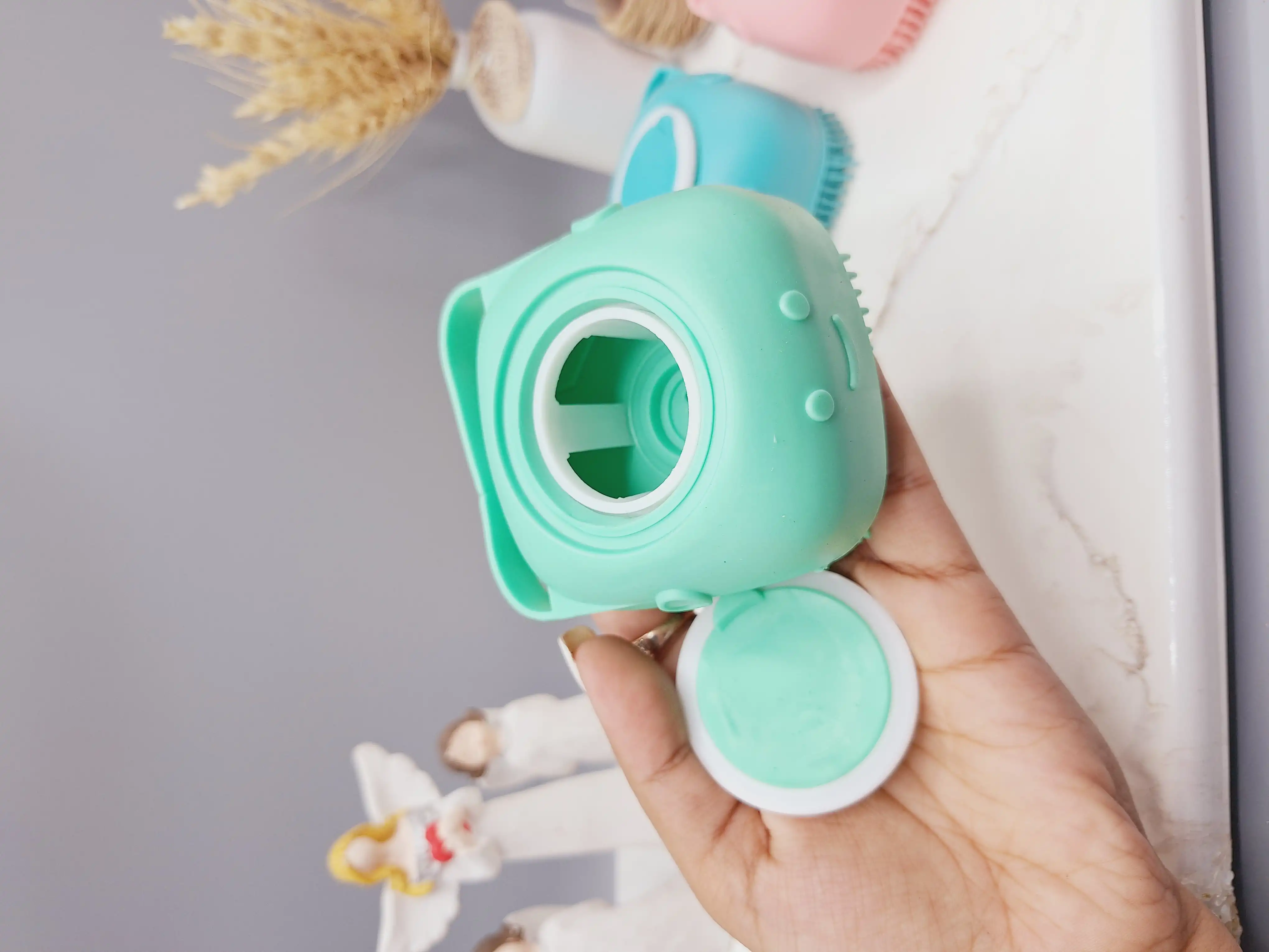 لیف کیفیت اورجینال سیلیکونی حمام و ماساژ مخزن دار