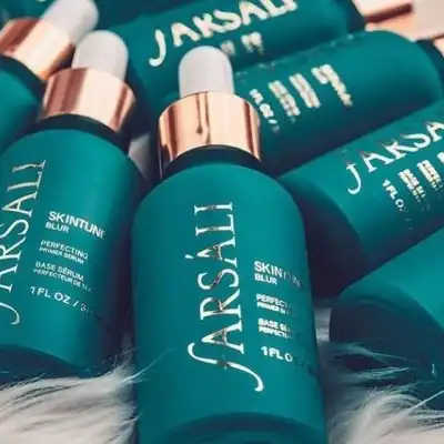 سرم و پرایمر روشن کننده و آبرسان فارسالی سبز مدل skintune blur