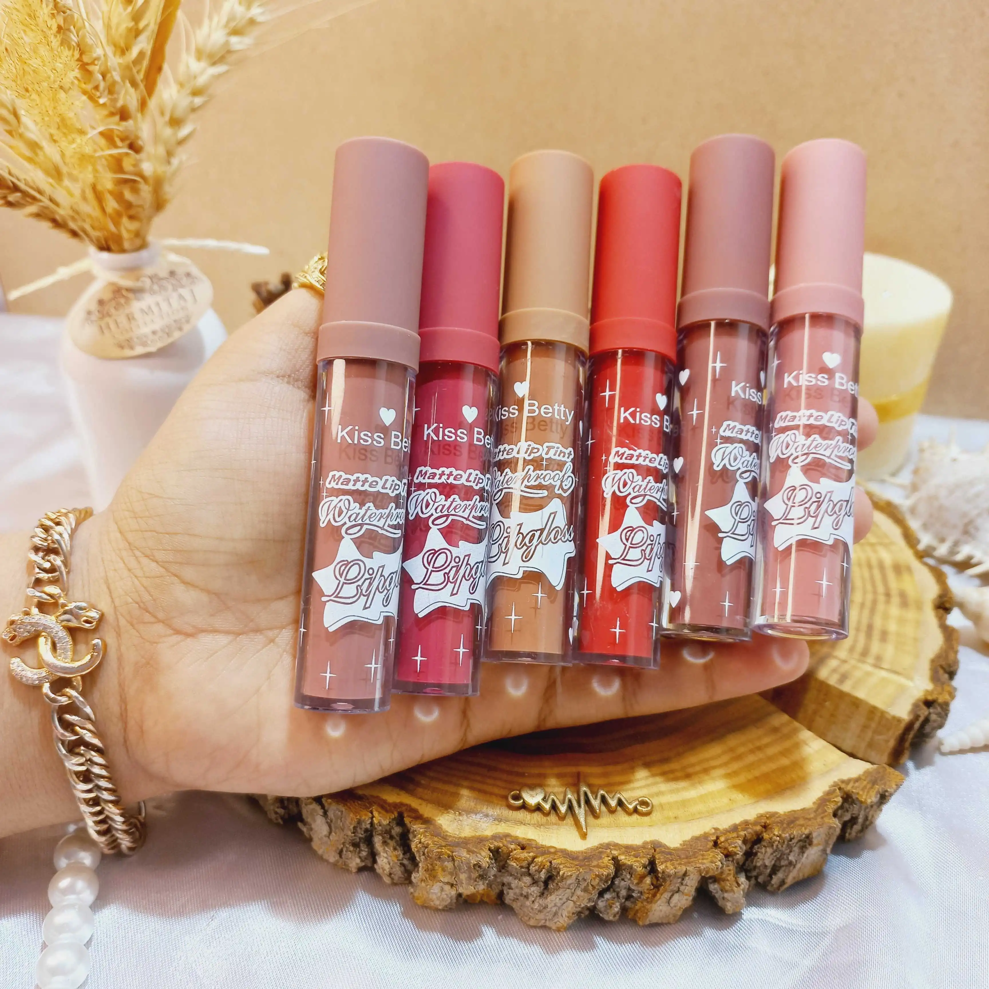 رژ لب مایع کیس بیوتی مدل Matte Lip Gloss کد 2212