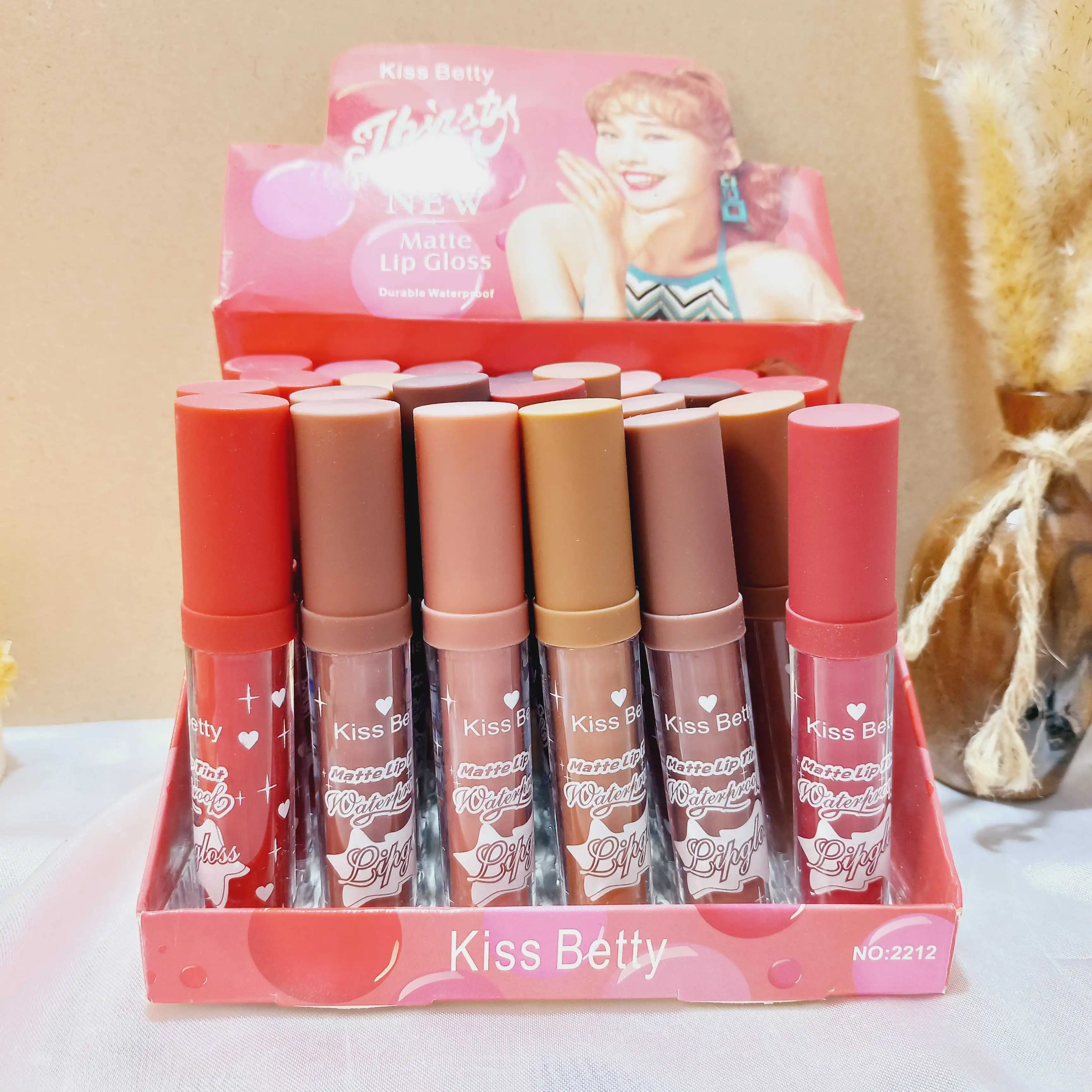 رژ لب مایع کیس بیوتی مدل Matte Lip Gloss کد 2212