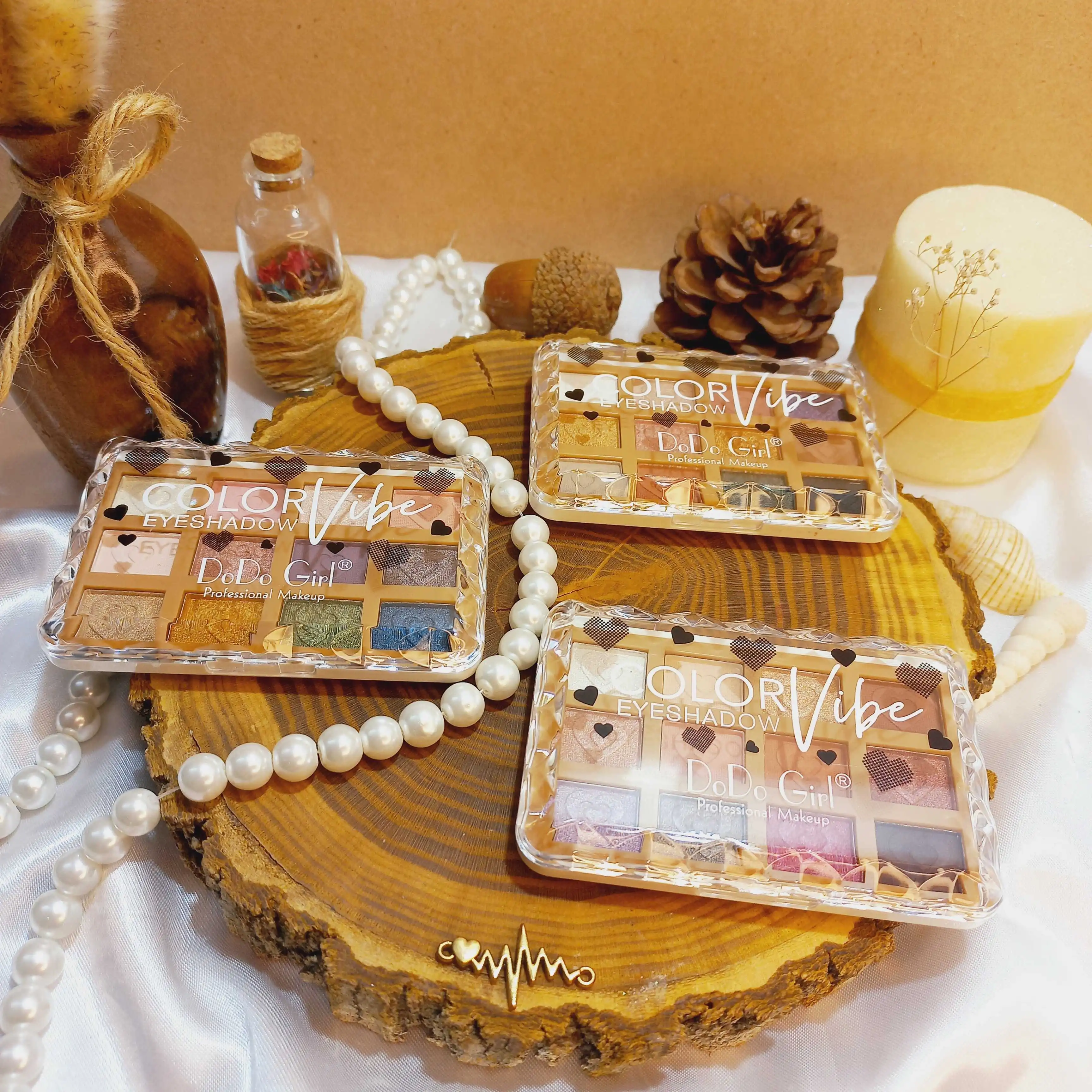 سایه 12 رنگ دودگرل با پیگمنت فوق العاده رنگ شایین و نود کد D3218