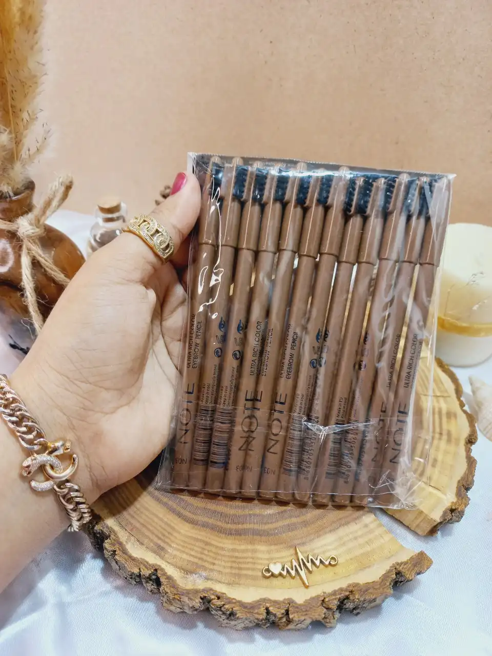 مداد ابرو فرچه دار مدل نوت NOTE