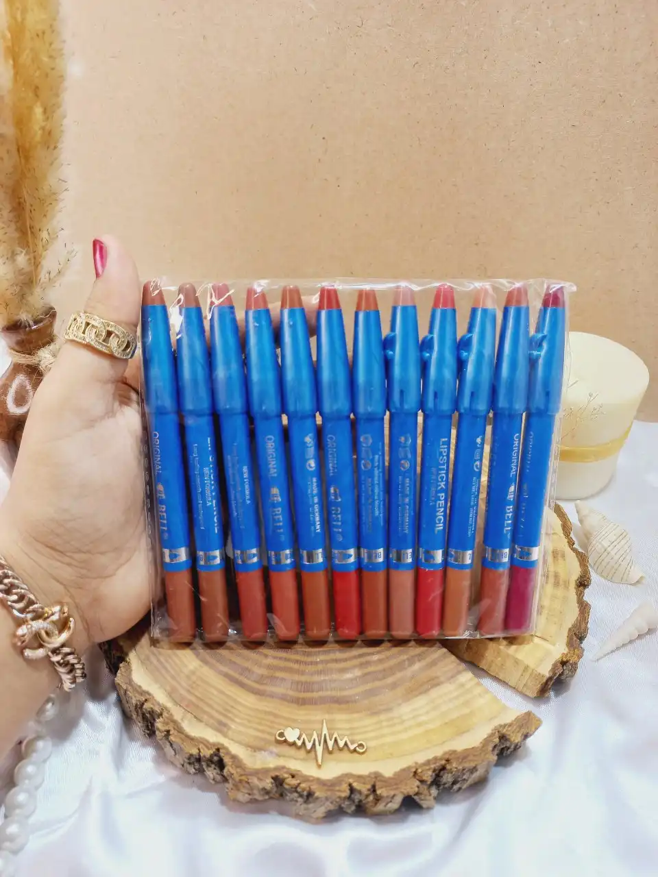 رژ مدادی تراش دار برند بل BELL