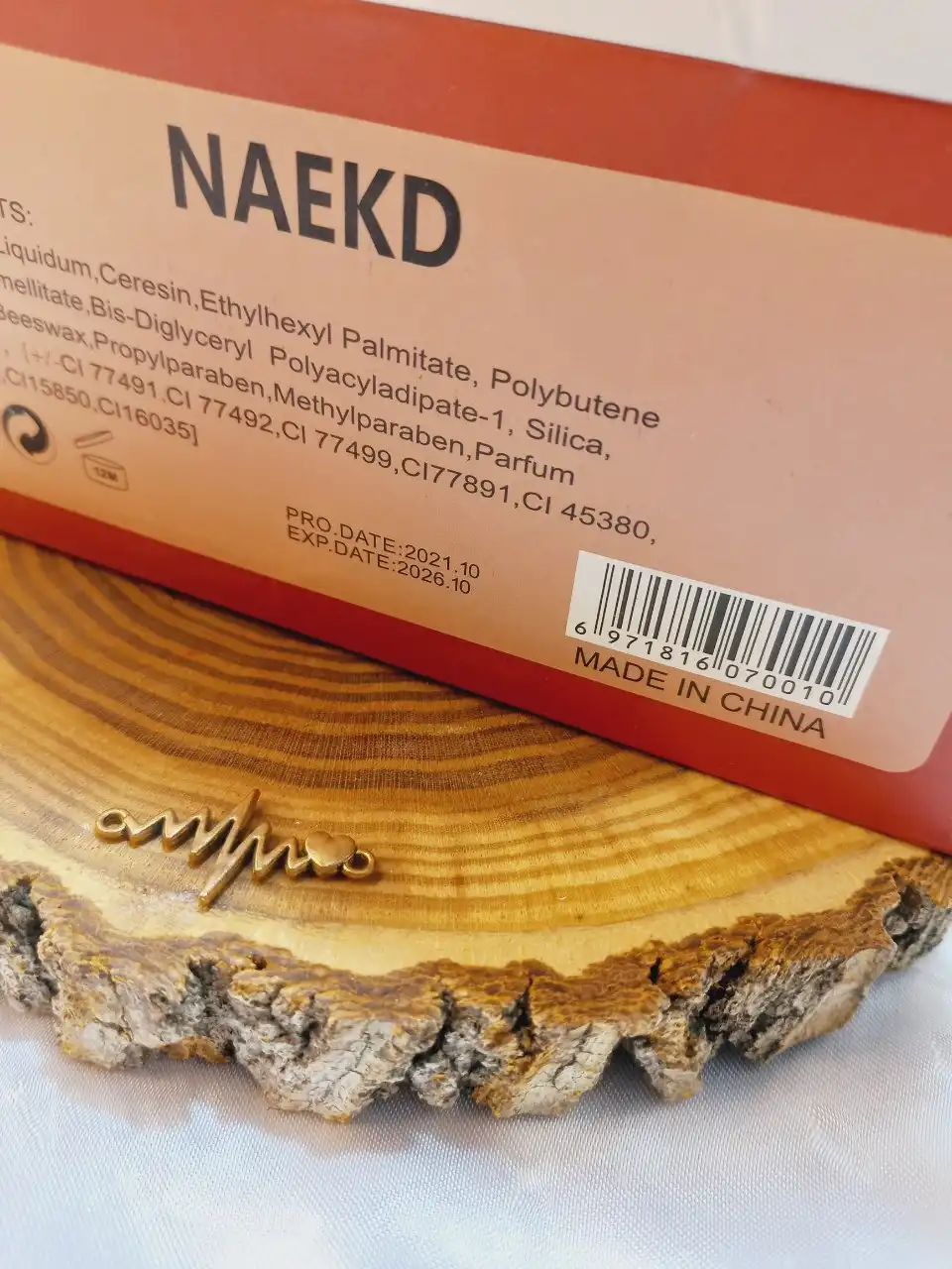 رژ جامد پرطرفدار ناکد NAEKD MATTE کد 8024