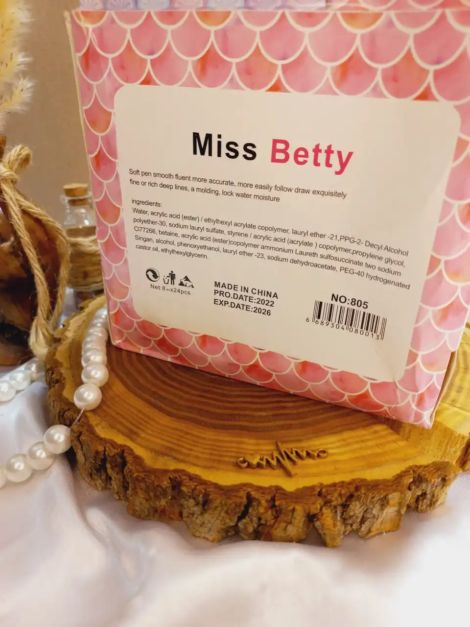 خط چشم ماژیکی ضد آب طرح پری دریایی کاملا مات و مشکی میس بتی Miss betty