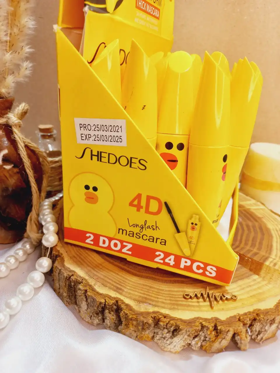 ریمل 4 بعدی مشکی ضد آب SHEDOES حجم 8 گرم مدل جوجه