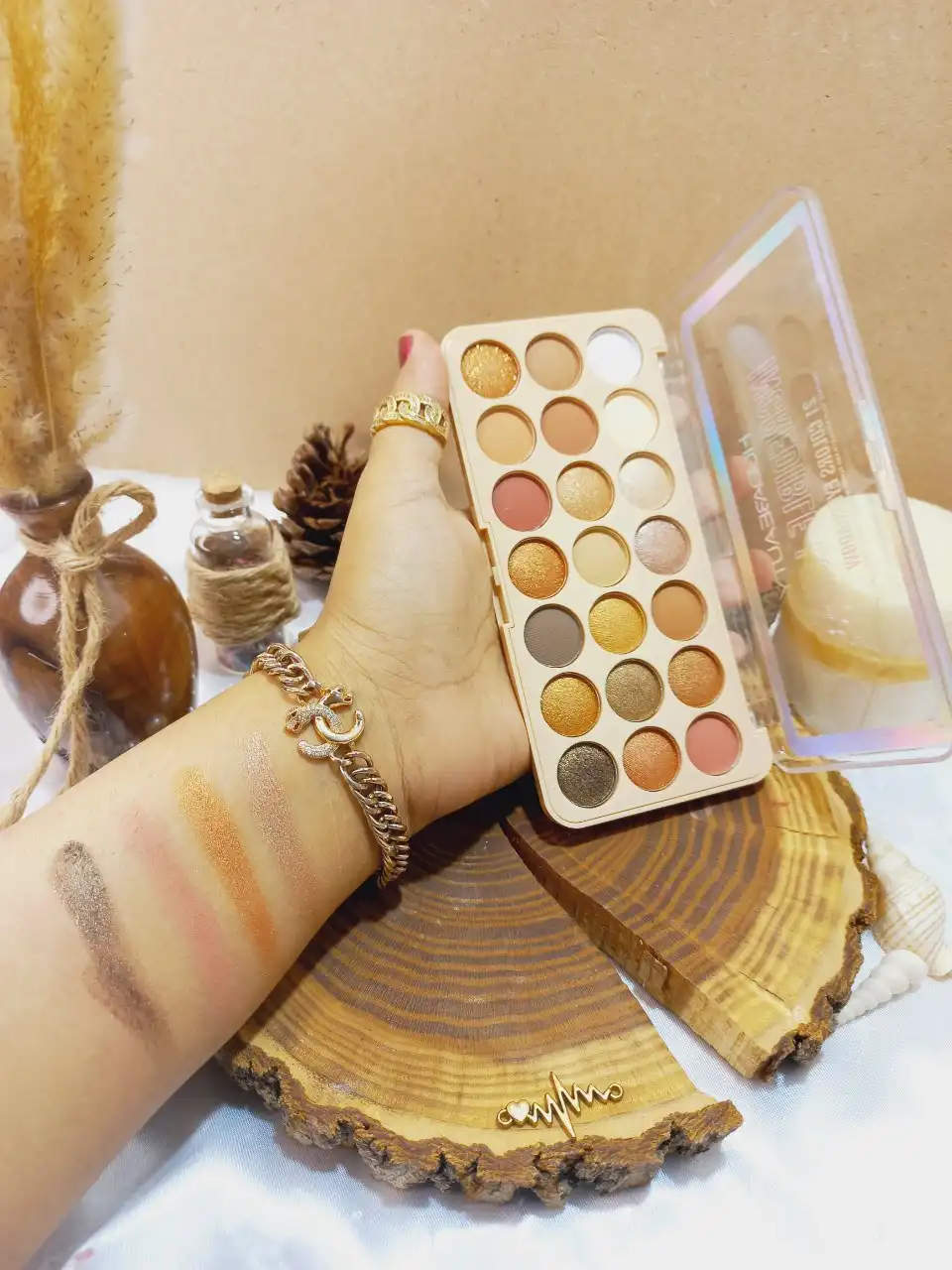 پالت سایه چشم پرطرفدار 21 رنگ هدی بیوتی HudaBeauty