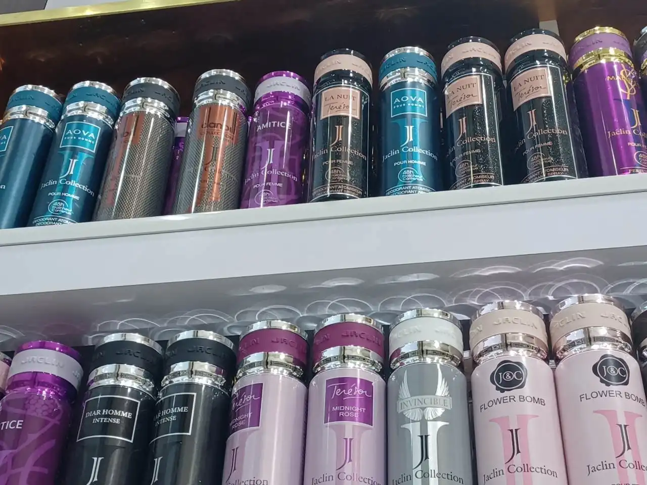 اسپری اماراتی ژاکلین کالکشن حجم 250 میل مدل (جور)