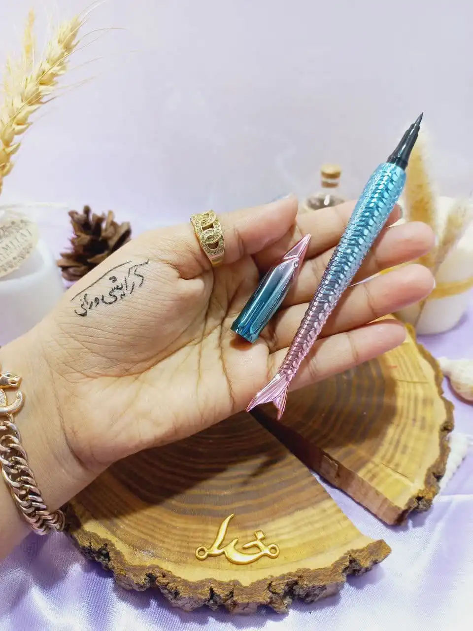 خط چشم ضد آب پرطرفدار پری دریایی جعبه دار کیس بیوتی KISS BEAUTY کد 5904003