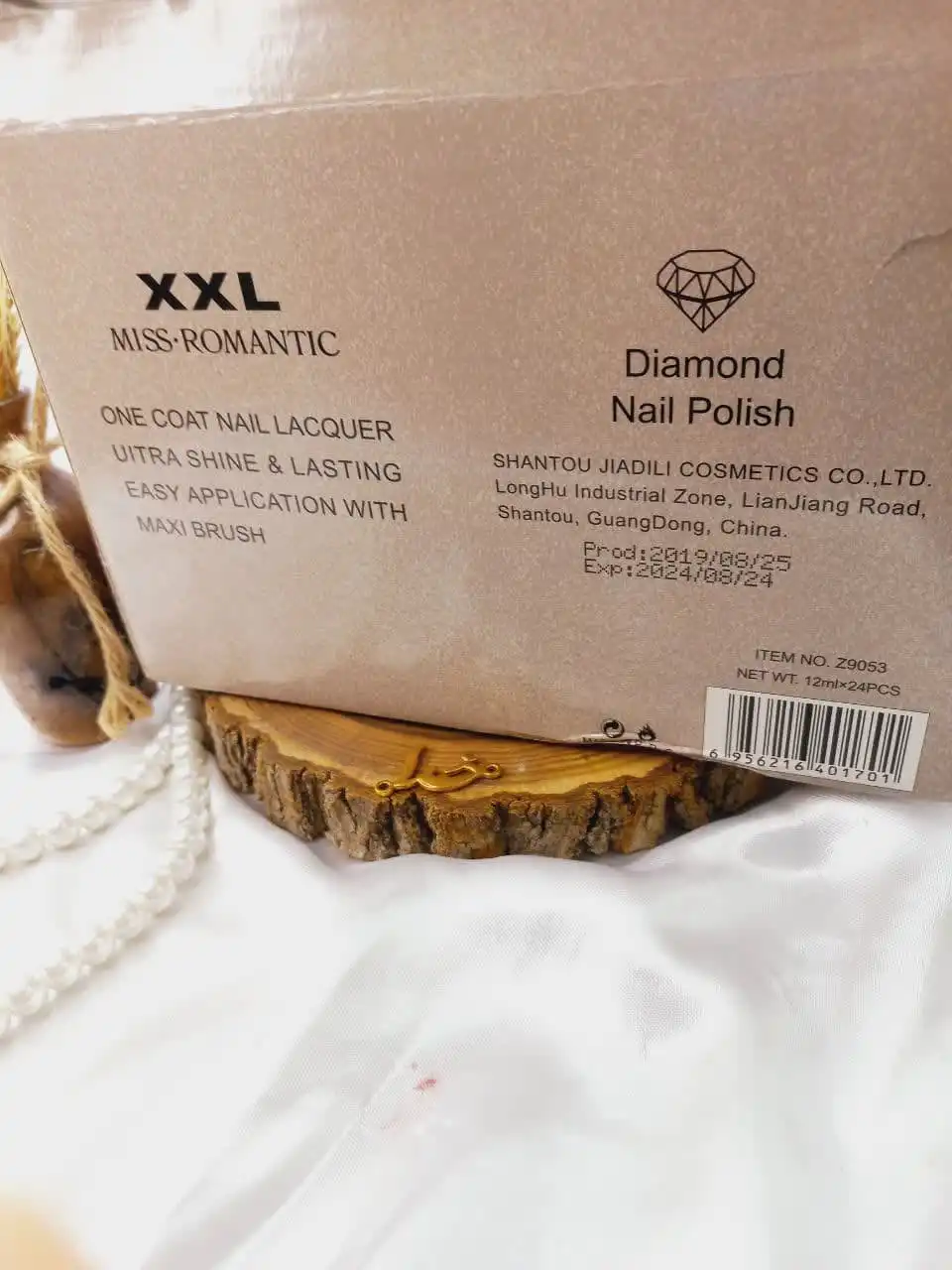 لاک شاین دار اکلیلی پرطرفدار نایلی پولیش NAIL POLISH کد Z9053 | پخش عمده