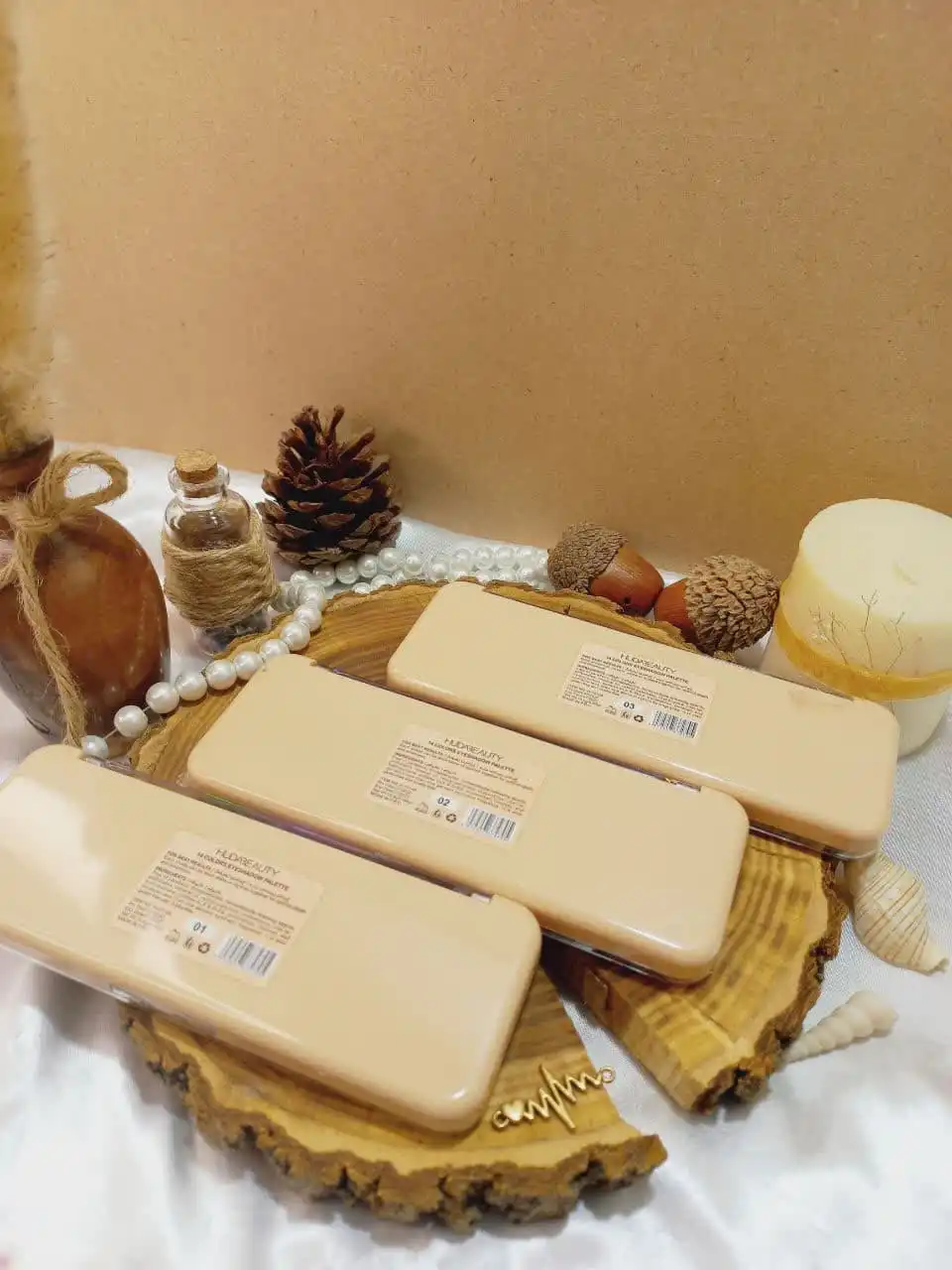 سایه 14 رنگ پرطرفدار با پیگمنت فوق العاده برند هدی بیوتی HUDABEAUTY کد H70149