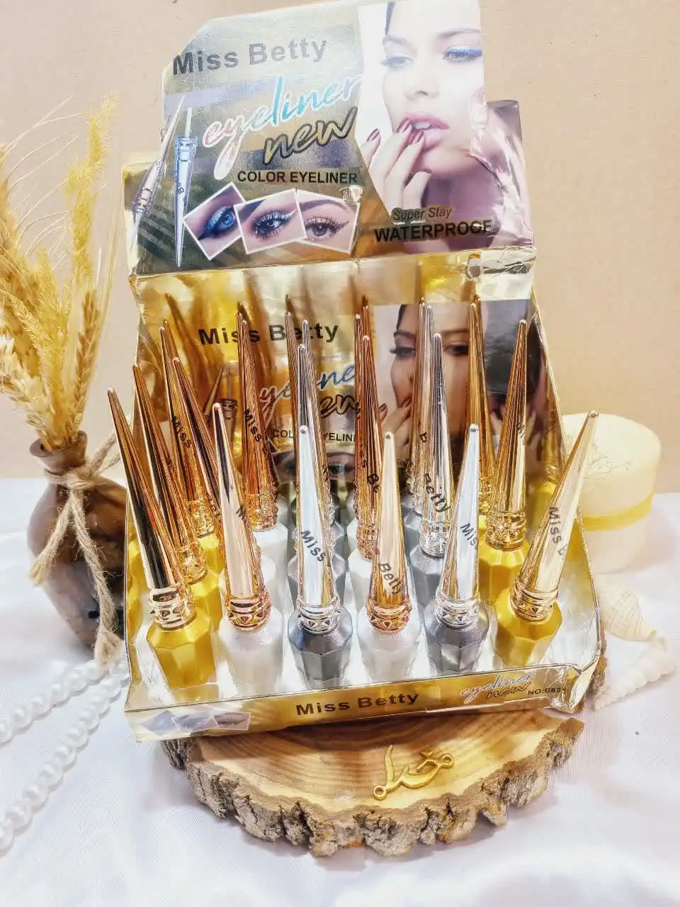 خط چشم رنگی ضد آب میس بیوتی MISS BETTY کد E835