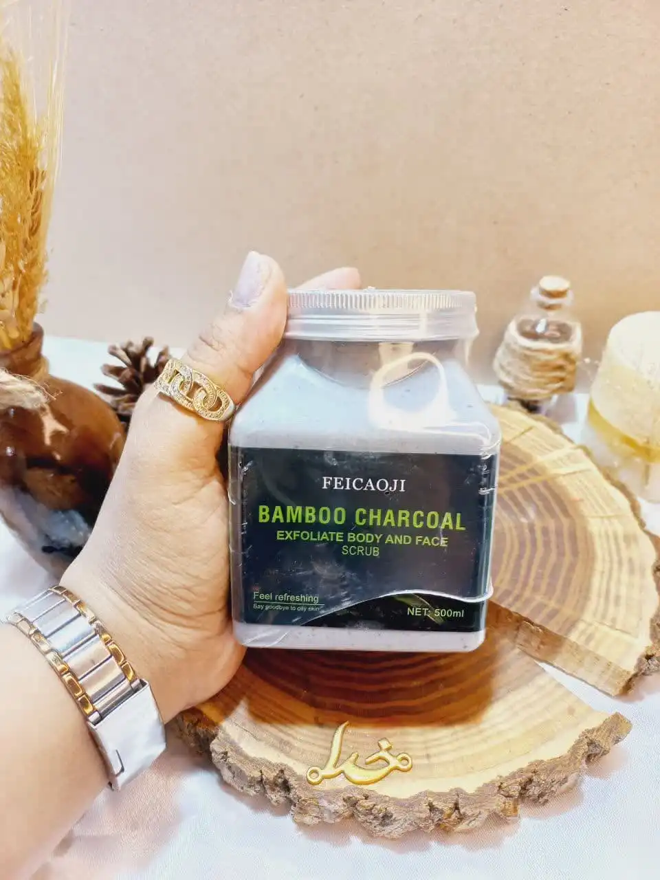 اسکراب شنی صورت و بدن رایحه زغال بامبو فیکاوجی FEICAOJI کد 137284