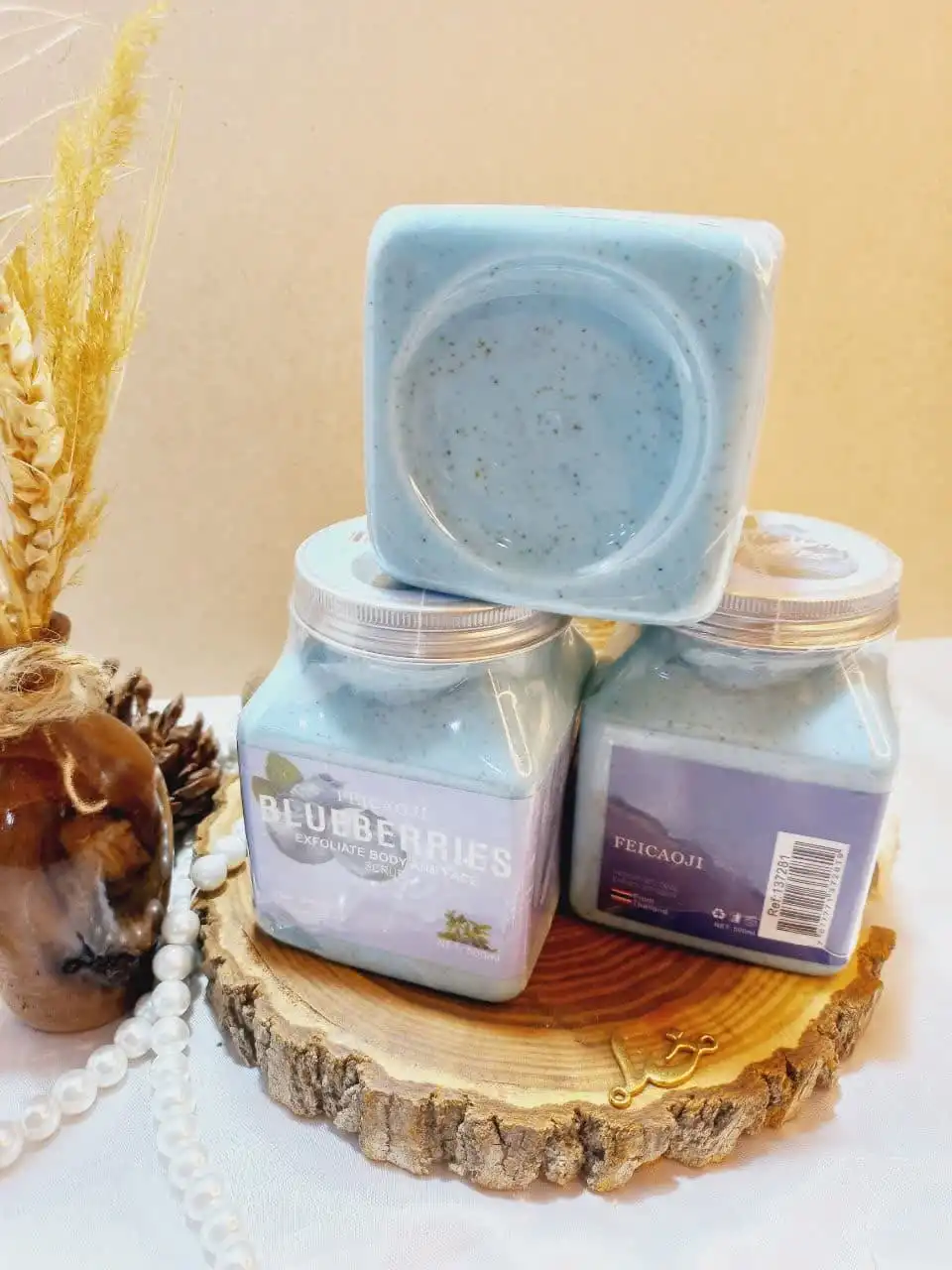 اسکراب شنی صورت و بدن رایحه بلوبری فیکاوجی FEICAOJI کد 137281